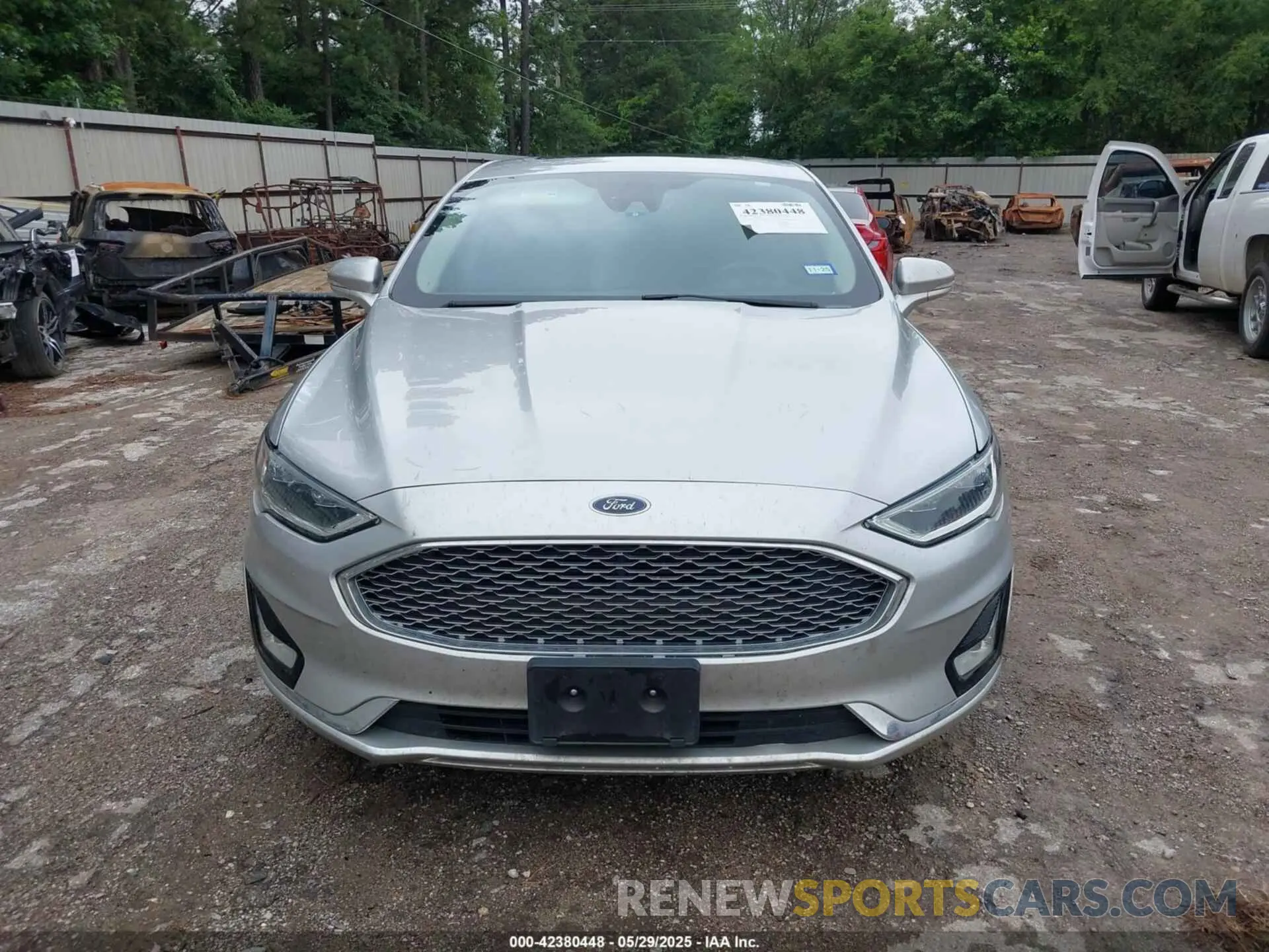 13 Photograph of a damaged car 3FA6P0RU4KR117407 FORD FUSION HYBRID 2019