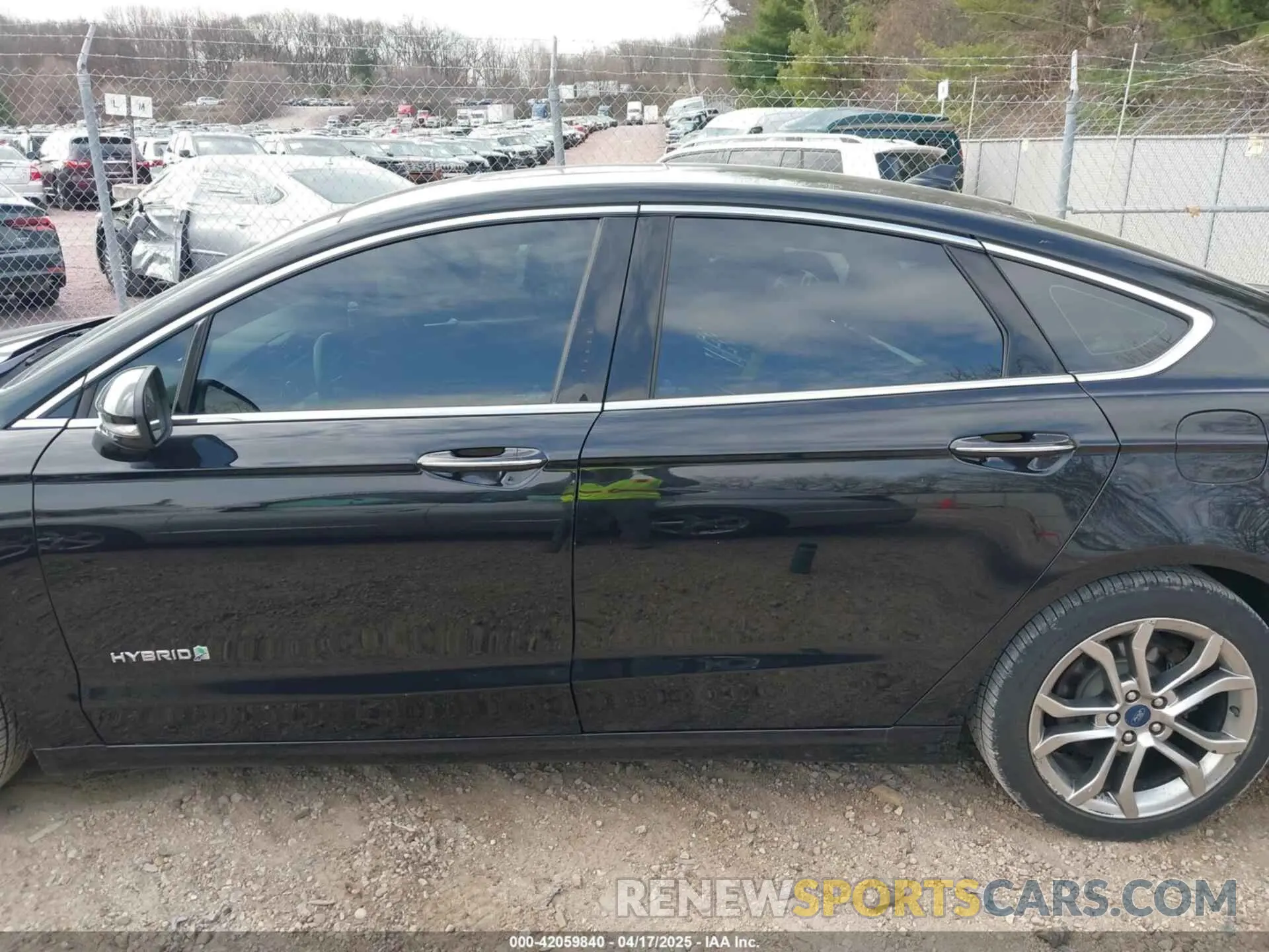 15 Photograph of a damaged car 3FA6P0RU4KR144445 FORD FUSION HYBRID 2019