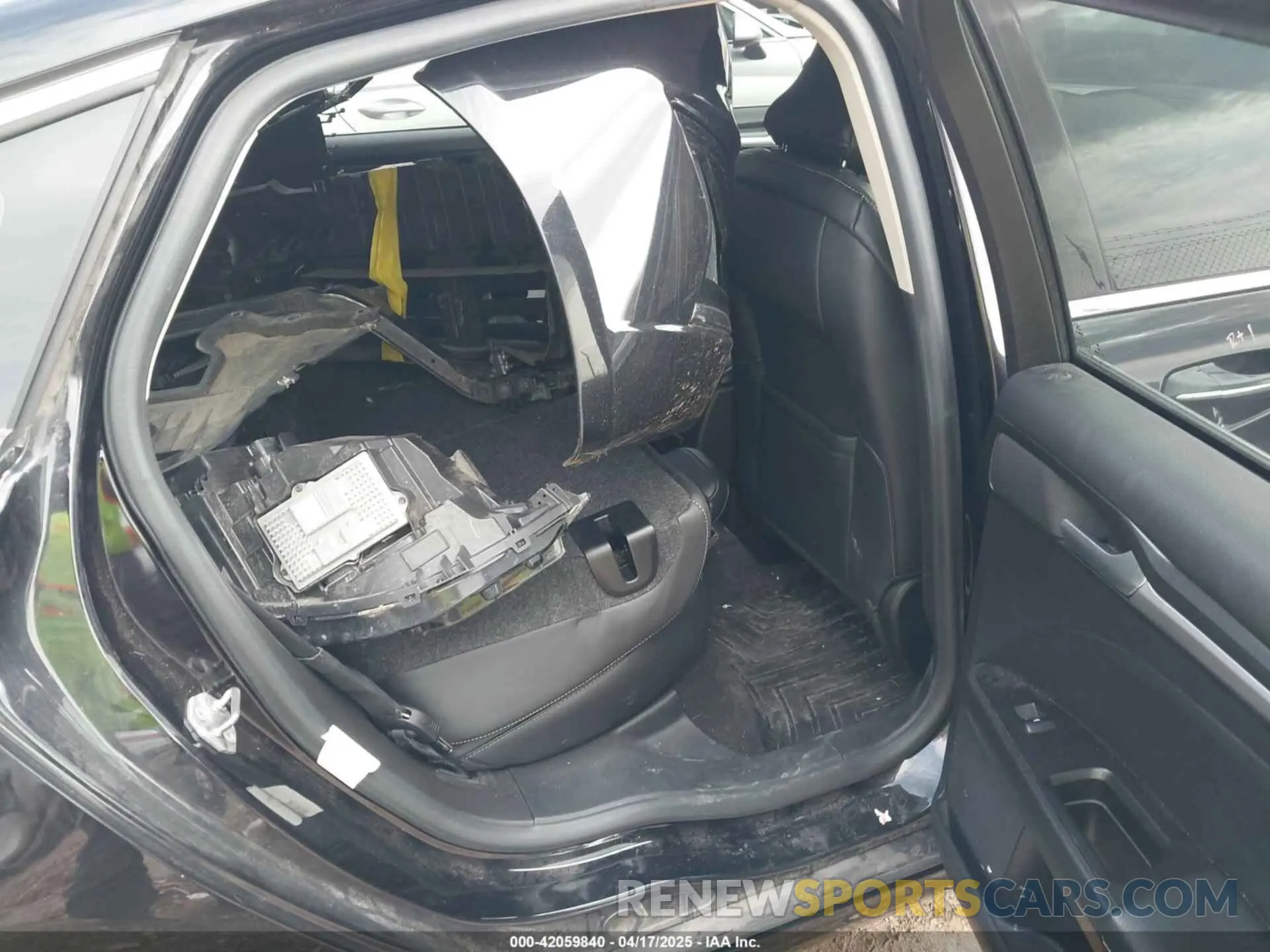 8 Photograph of a damaged car 3FA6P0RU4KR144445 FORD FUSION HYBRID 2019