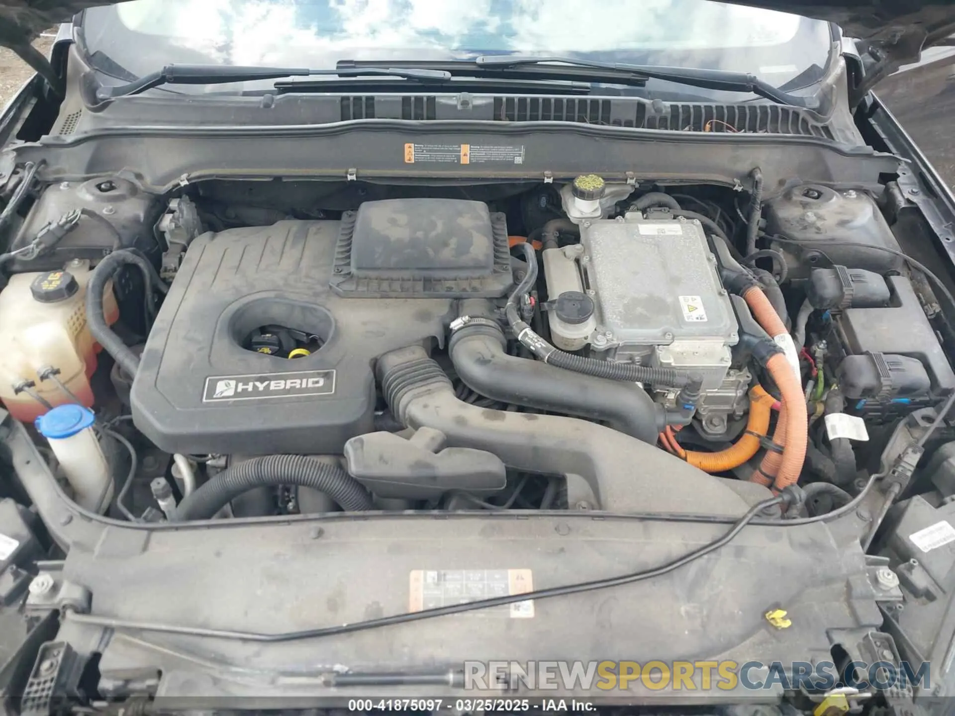 10 Photograph of a damaged car 3FA6P0RU4KR202960 FORD FUSION HYBRID 2019