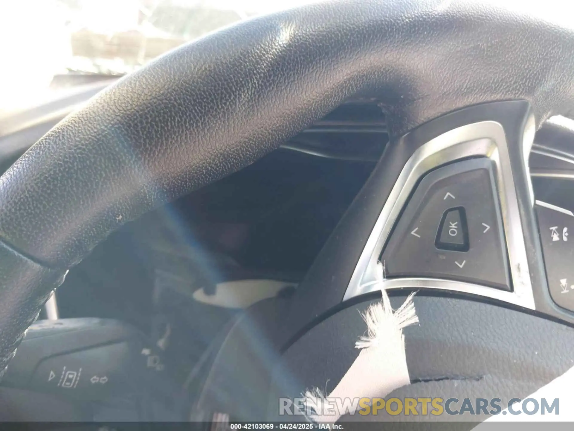 14 Photograph of a damaged car 3FA6P0RU7KR159022 FORD FUSION HYBRID 2019