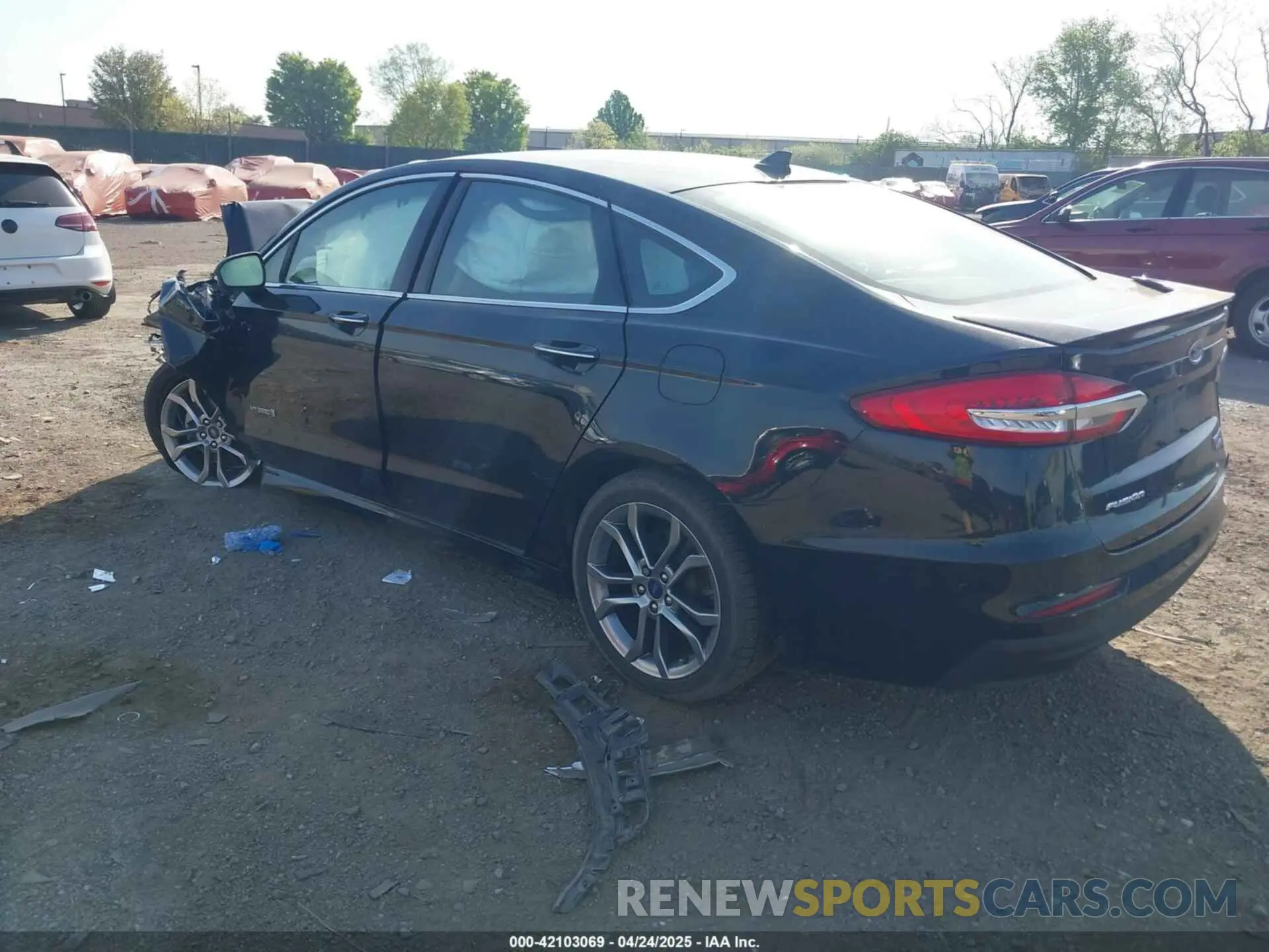 3 Photograph of a damaged car 3FA6P0RU7KR159022 FORD FUSION HYBRID 2019