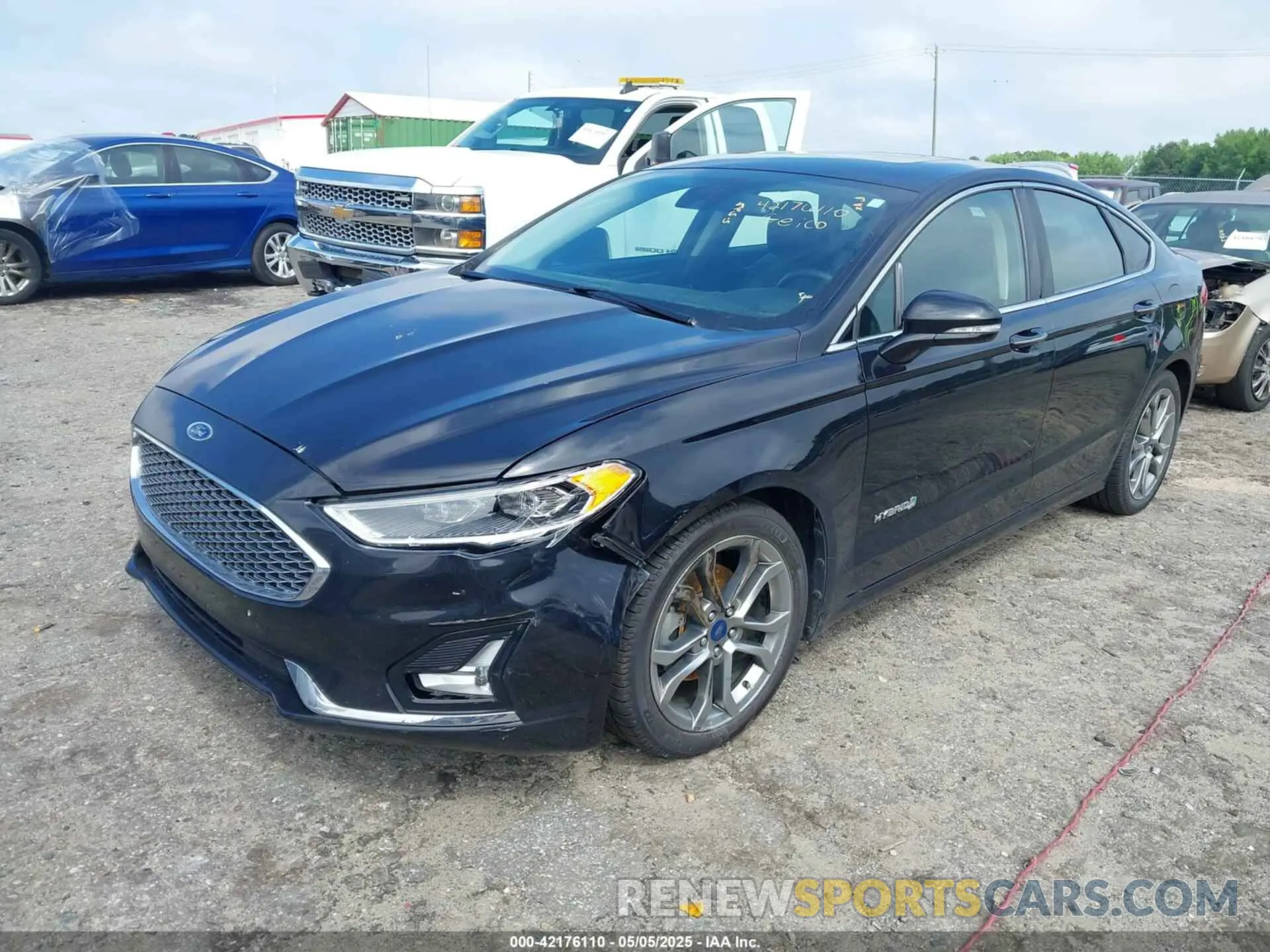 2 Photograph of a damaged car 3FA6P0RU7KR194482 FORD FUSION HYBRID 2019