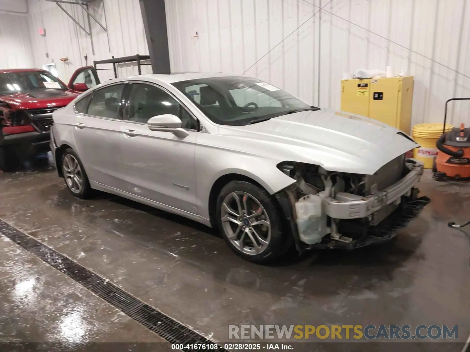 1 Photograph of a damaged car 3FA6P0RU9KR105317 FORD FUSION HYBRID 2019