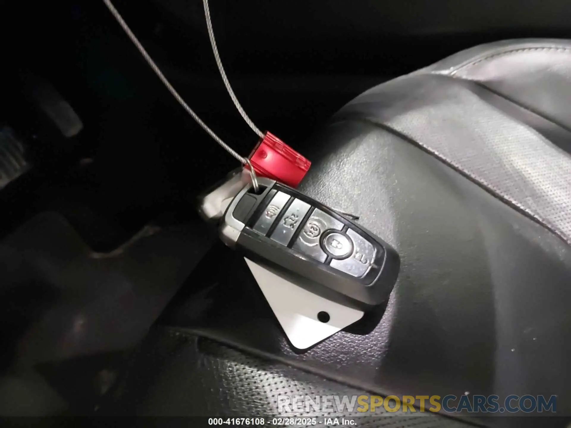 11 Photograph of a damaged car 3FA6P0RU9KR105317 FORD FUSION HYBRID 2019