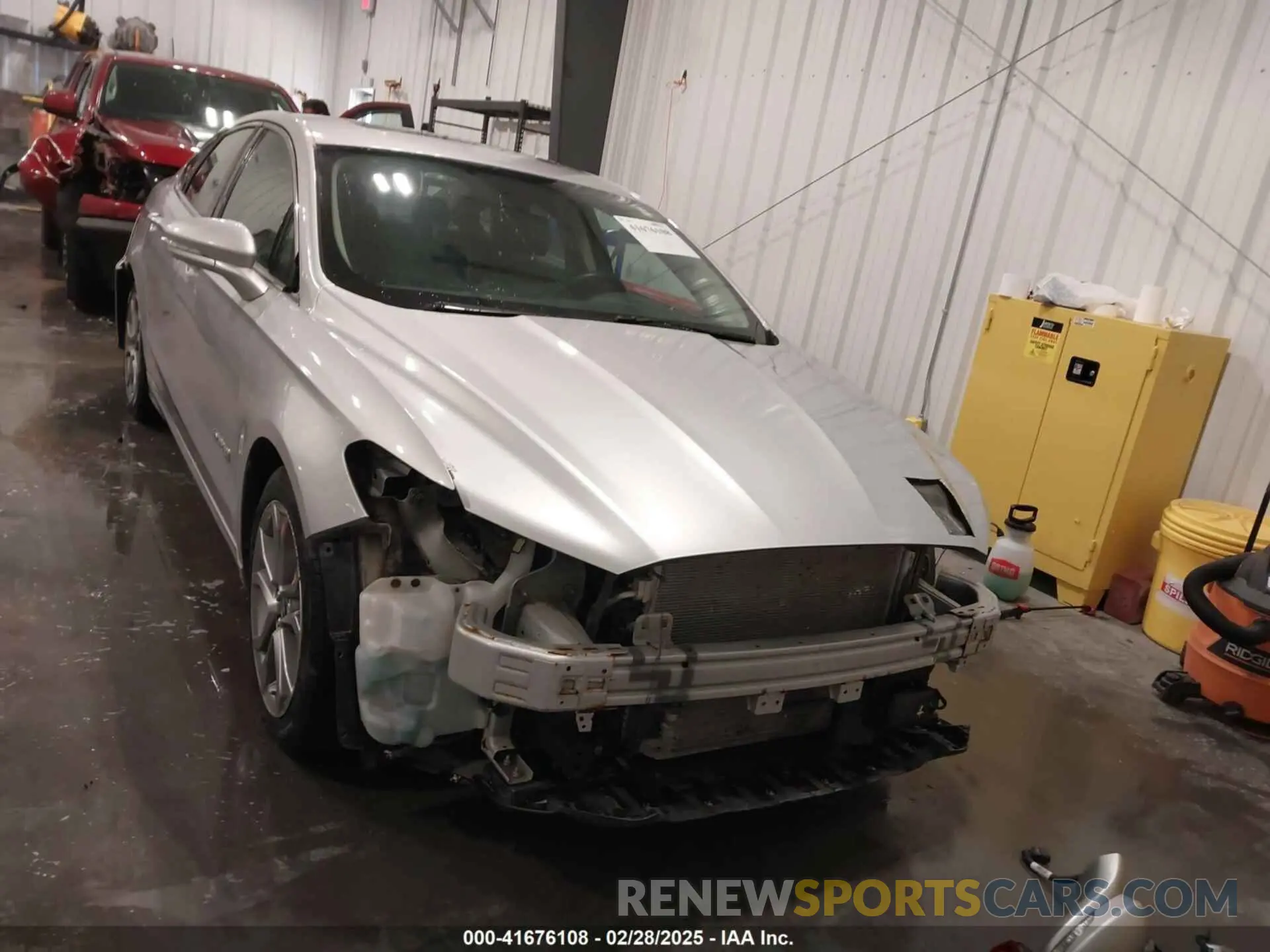 13 Photograph of a damaged car 3FA6P0RU9KR105317 FORD FUSION HYBRID 2019