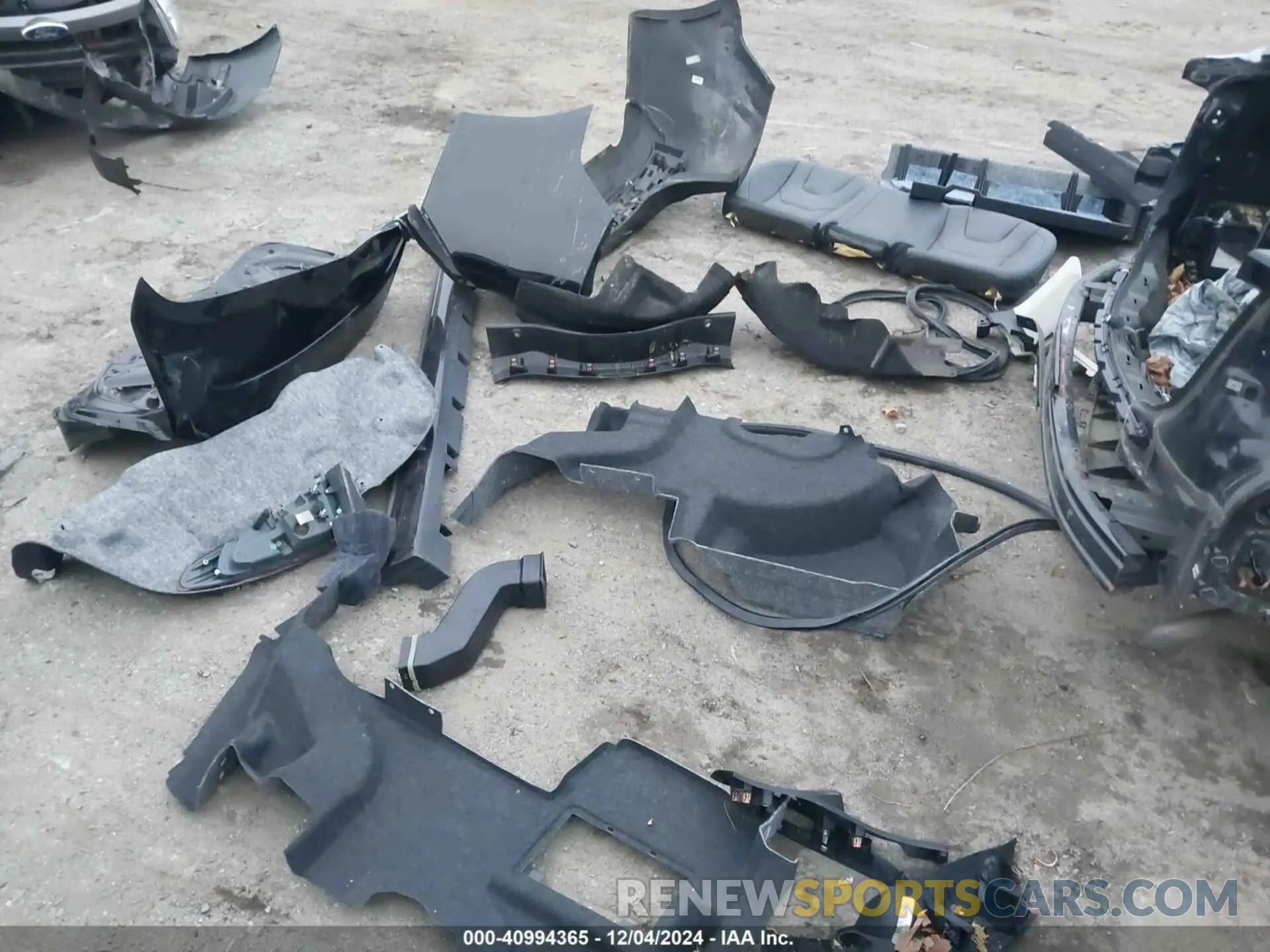 12 Photograph of a damaged car 3FA6P0RU7LR141332 FORD FUSION HYBRID 2020