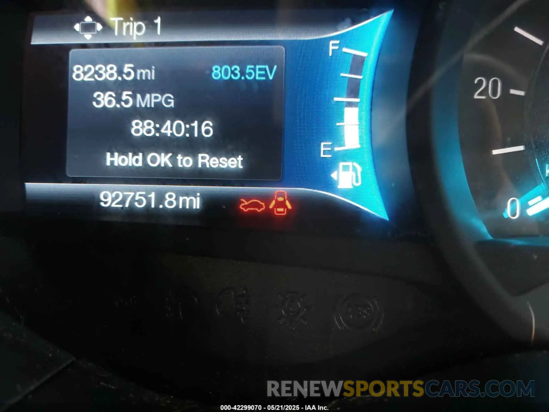 16 Photograph of a damaged car 3FA6P0RUXLR139574 FORD FUSION HYBRID 2020