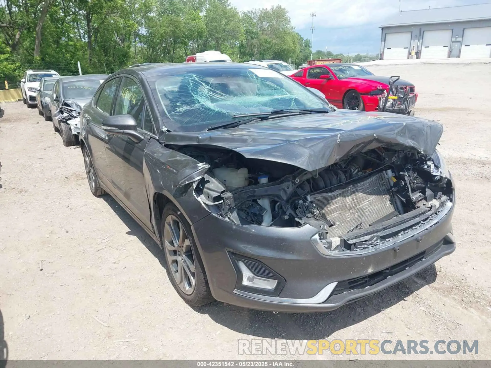 1 Photograph of a damaged car 3FA6P0RUXLR182120 FORD FUSION HYBRID 2020