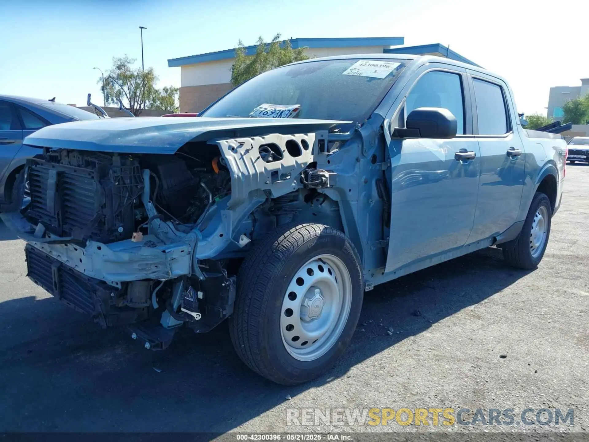 2 Photograph of a damaged car 3FTTW8E30NRA22178 FORD MAVERICK 2022