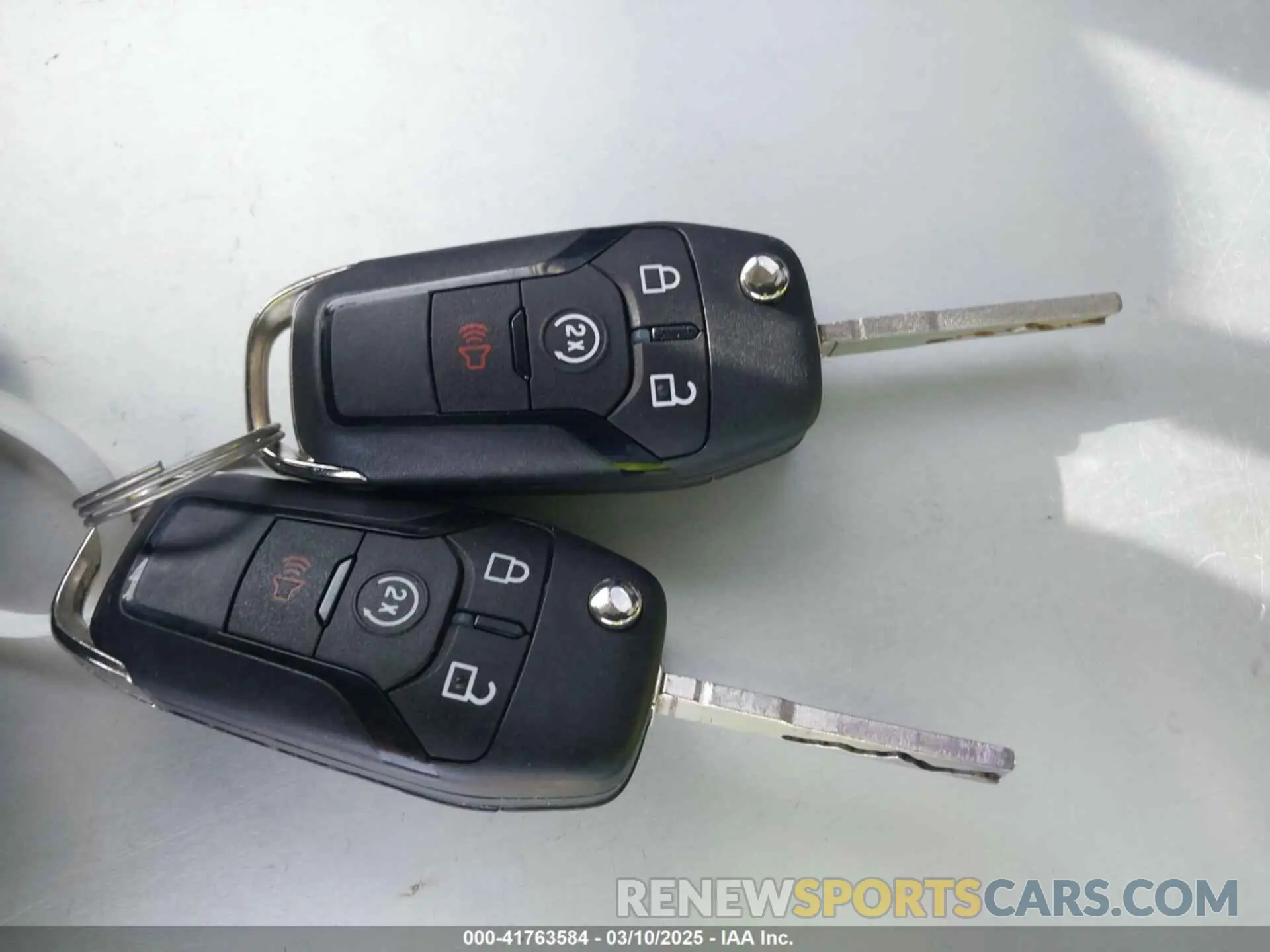 11 Photograph of a damaged car 3FTTW8E30NRA27932 FORD MAVERICK 2022