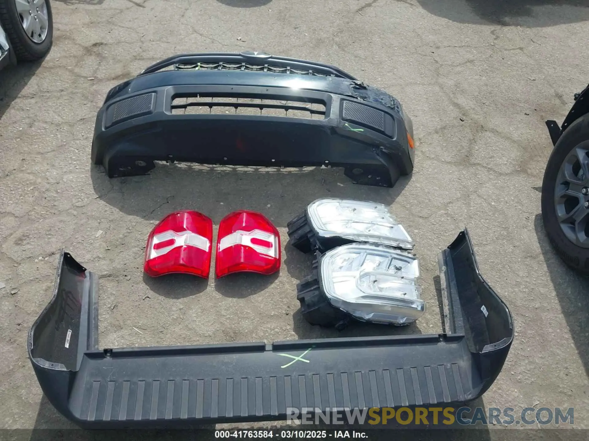 12 Photograph of a damaged car 3FTTW8E30NRA27932 FORD MAVERICK 2022