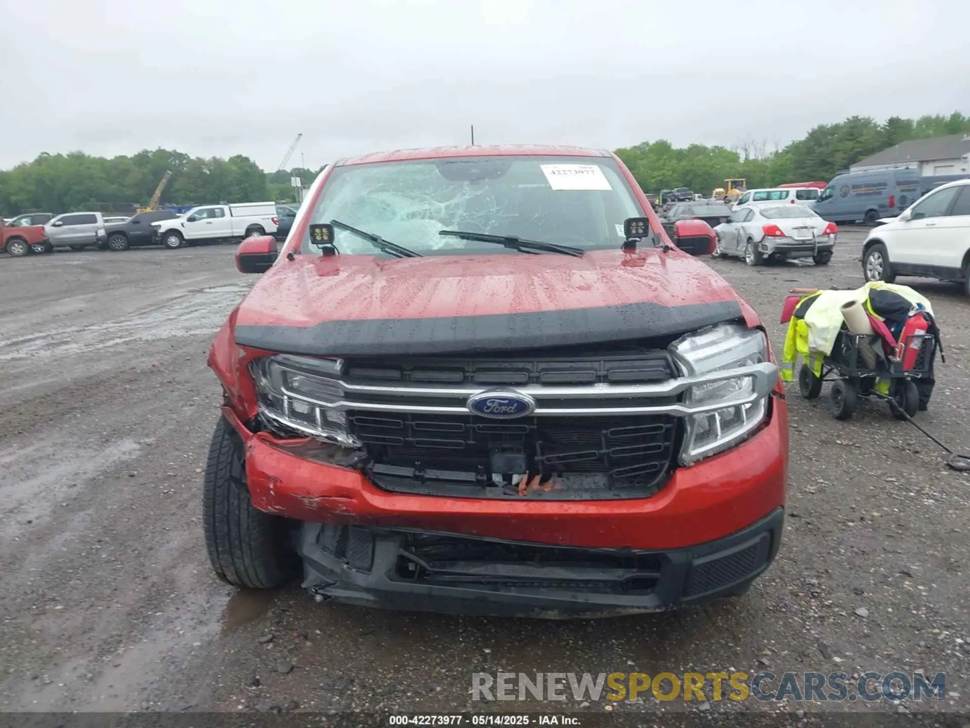 12 Photograph of a damaged car 3FTTW8E31NRA22111 FORD MAVERICK 2022