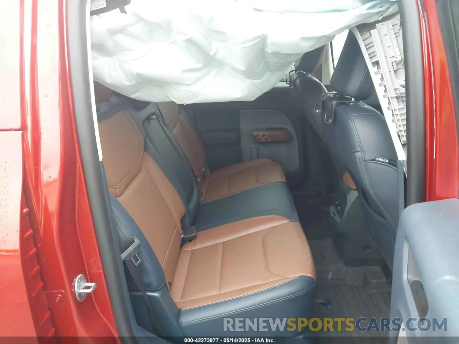 8 Photograph of a damaged car 3FTTW8E31NRA22111 FORD MAVERICK 2022