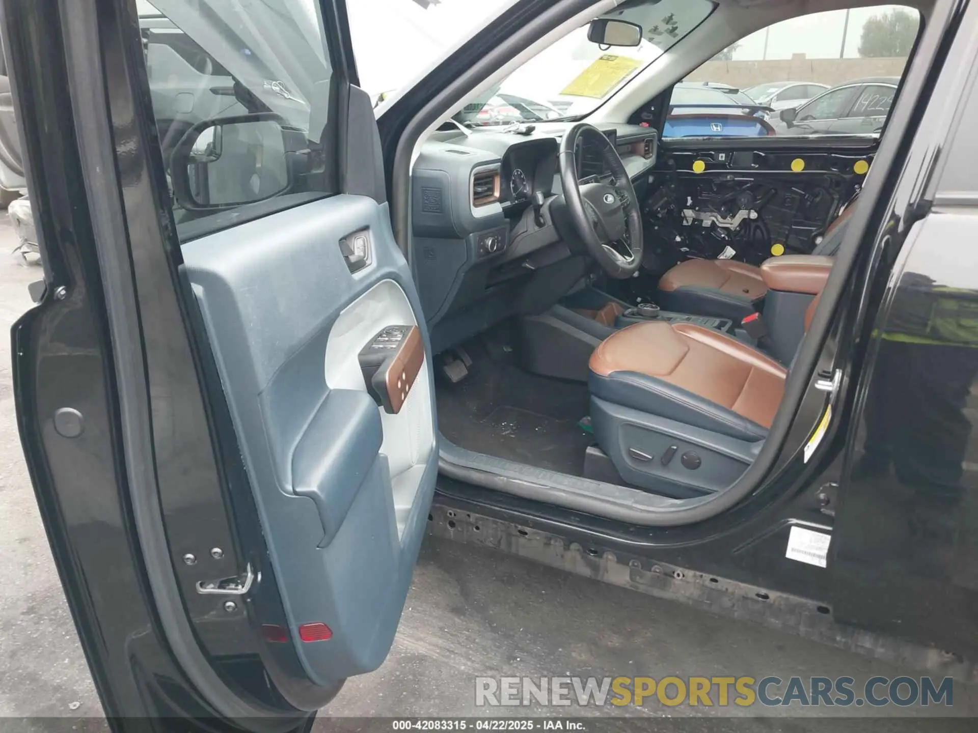 5 Photograph of a damaged car 3FTTW8E33NRA62111 FORD MAVERICK 2022