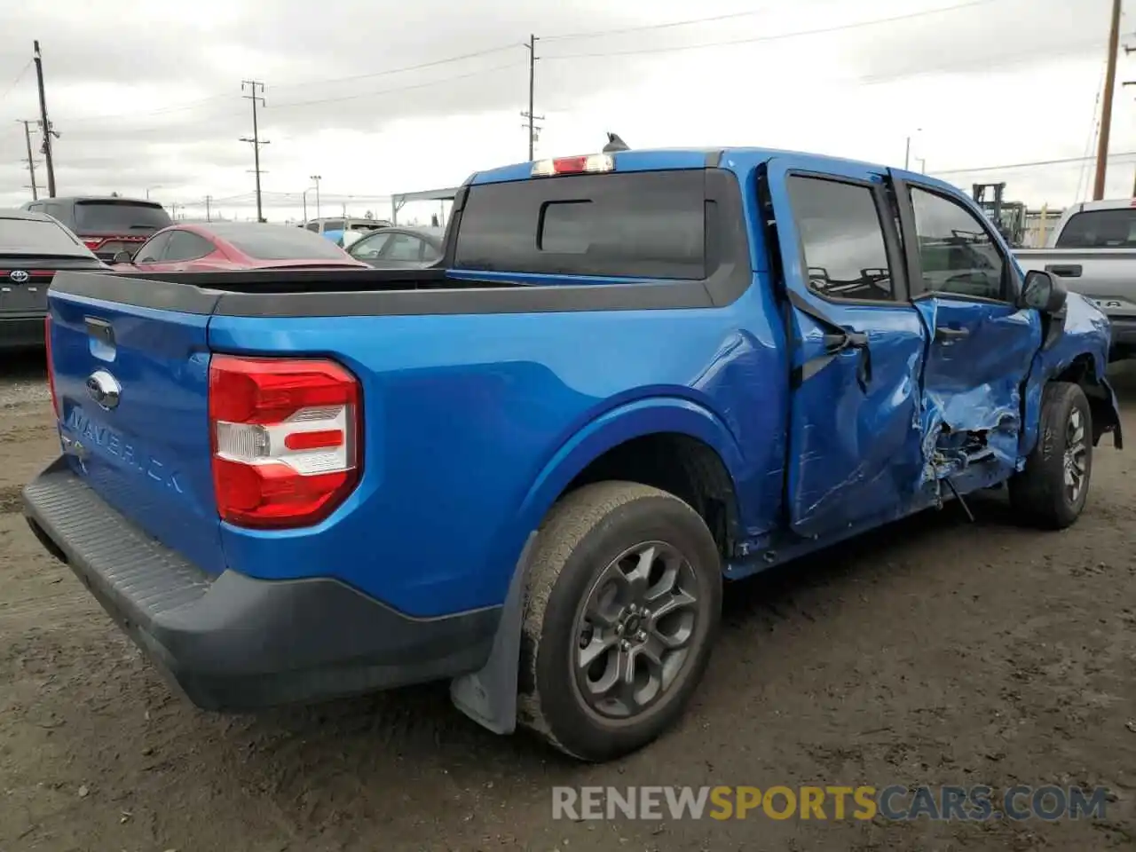 3 Photograph of a damaged car 3FTTW8E35NRA18742 FORD MAVERICK 2022