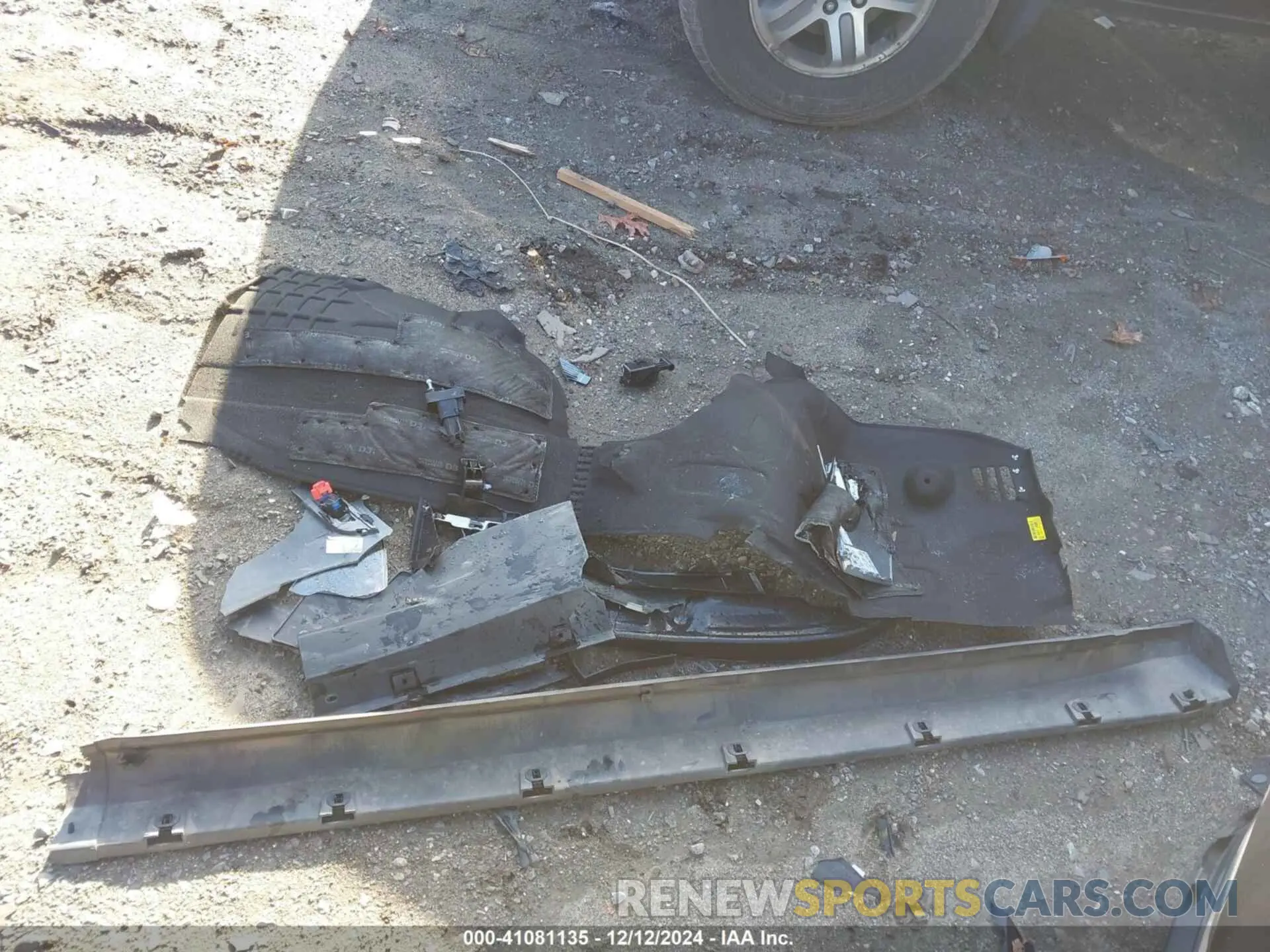 12 Photograph of a damaged car 3FTTW8E35NRA43009 FORD MAVERICK 2022