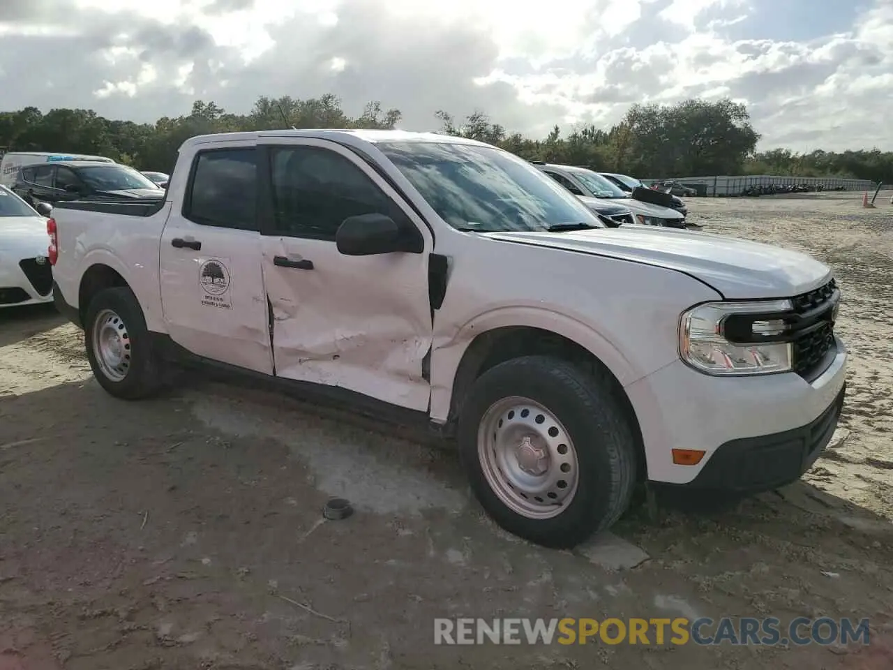 4 Photograph of a damaged car 3FTTW8E35NRA62935 FORD MAVERICK 2022