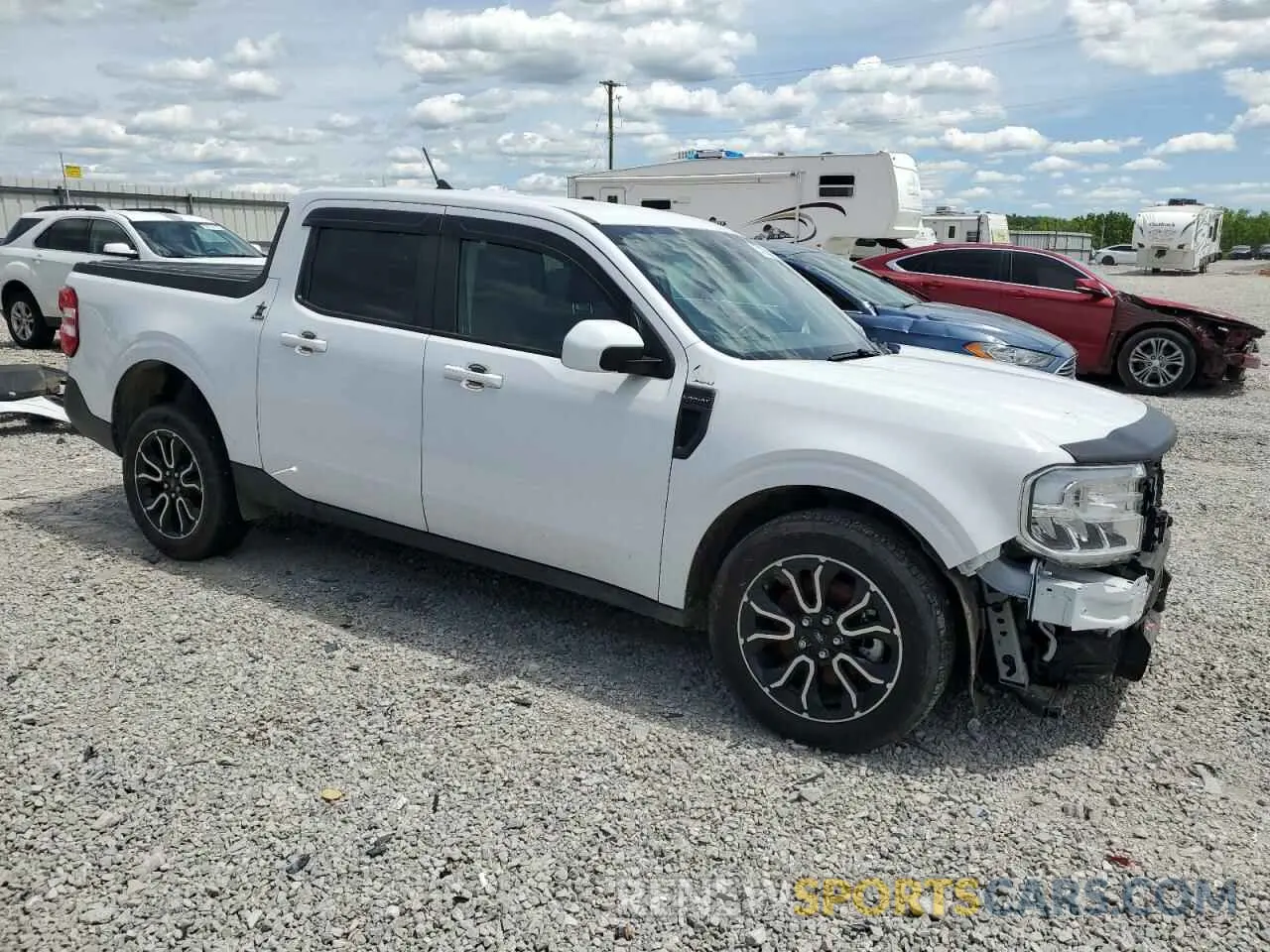 4 Photograph of a damaged car 3FTTW8E35NRA80495 FORD MAVERICK 2022