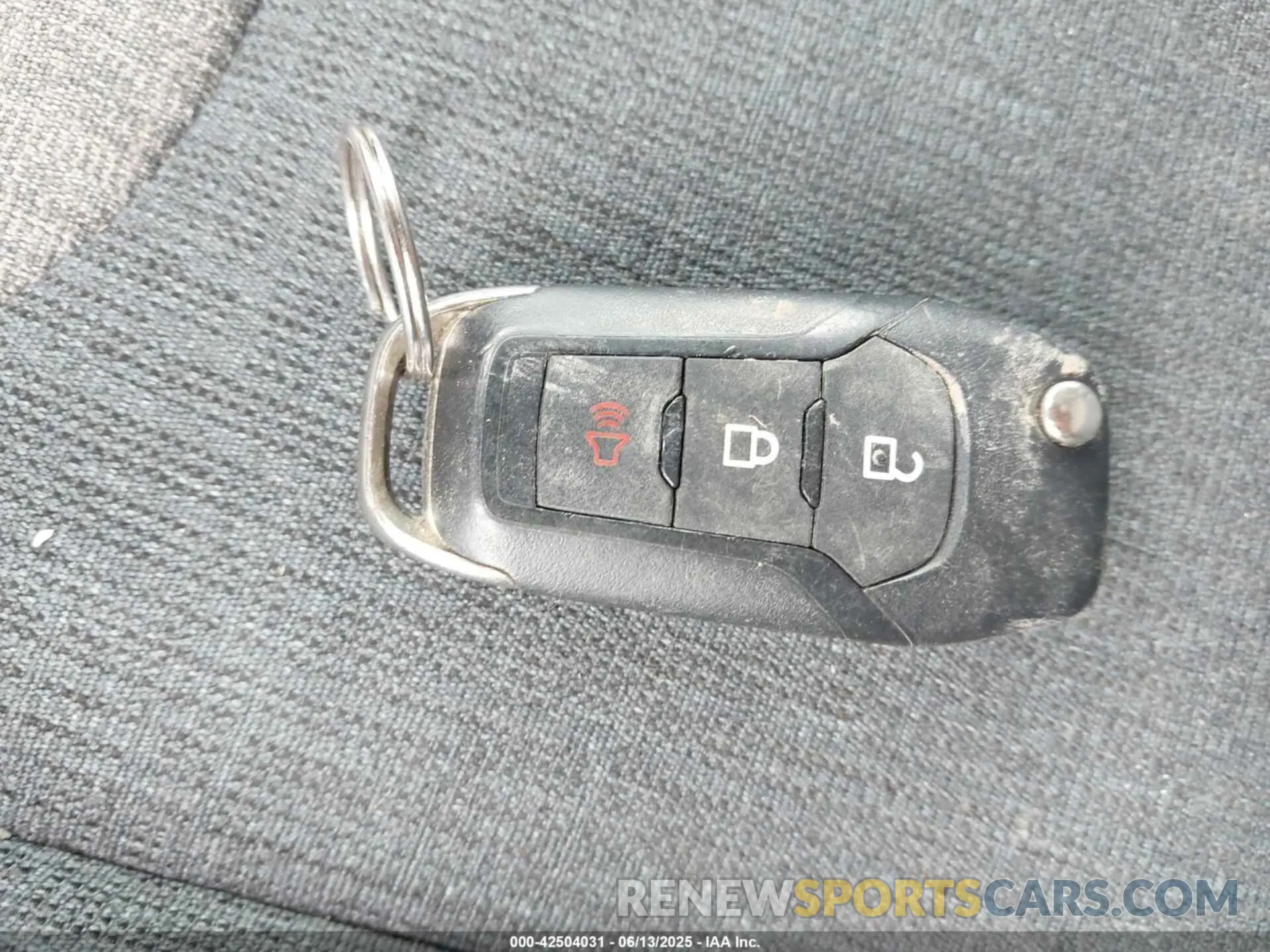 11 Photograph of a damaged car 3FTTW8E37NRA00579 FORD MAVERICK 2022