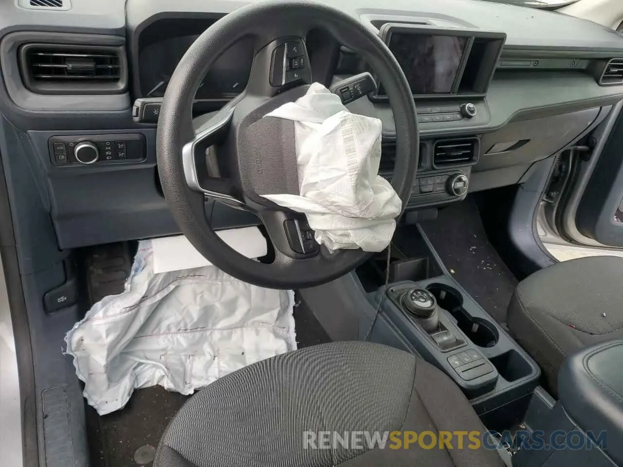 8 Photograph of a damaged car 3FTTW8E37NRA16720 FORD MAVERICK 2022