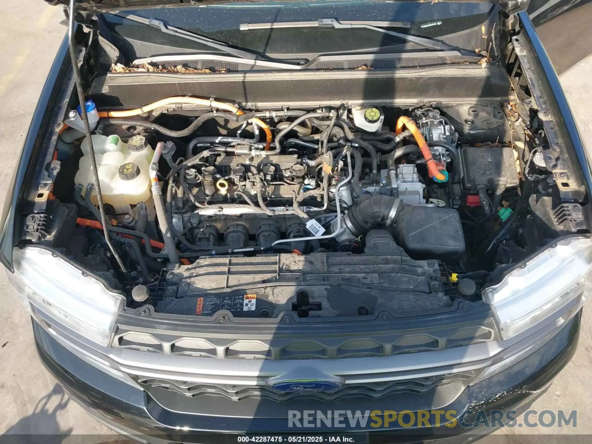 10 Photograph of a damaged car 3FTTW8E3XNRA37996 FORD MAVERICK 2022