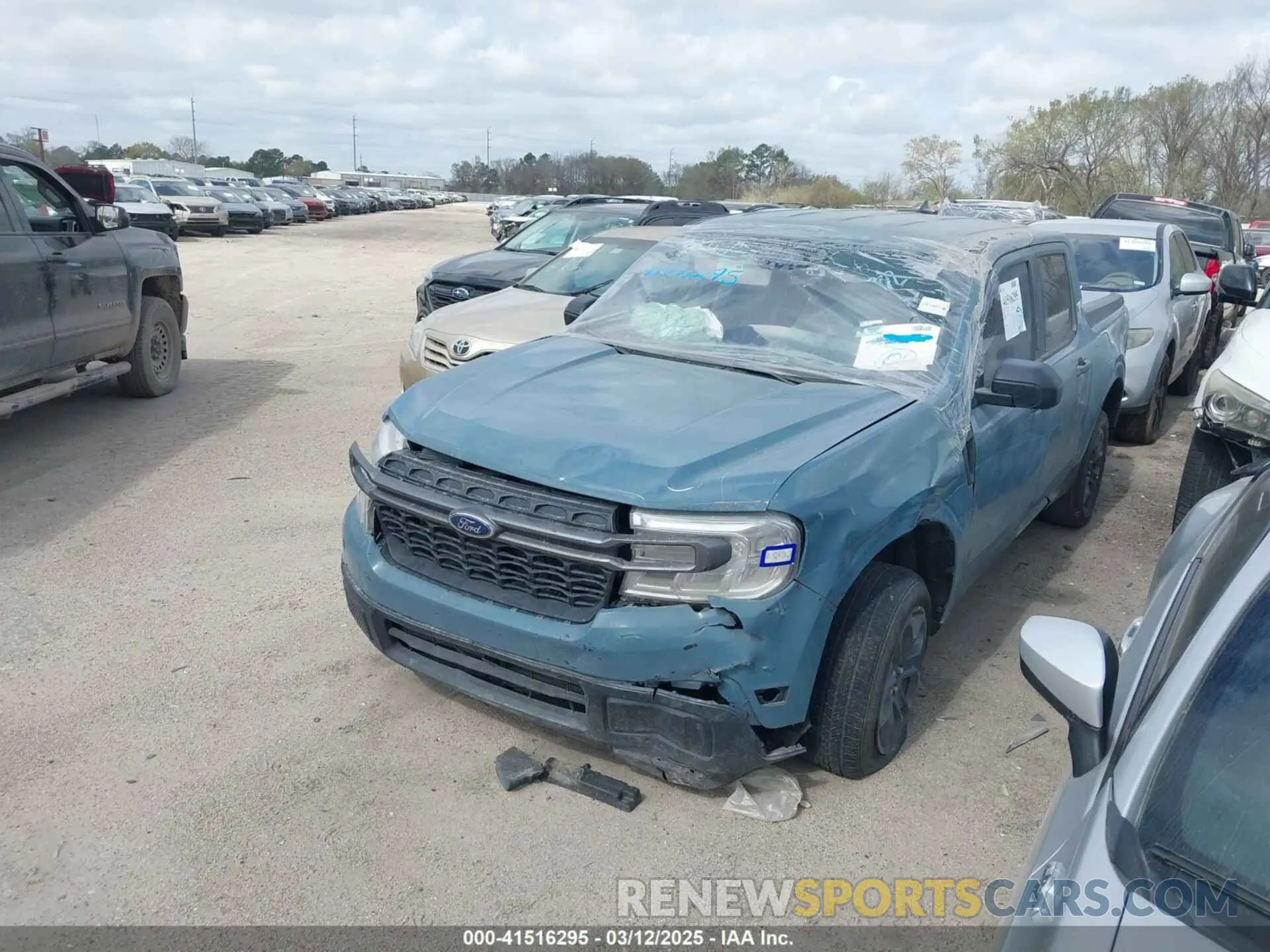 2 Photograph of a damaged car 3FTTW8E91NRA83544 FORD MAVERICK 2022