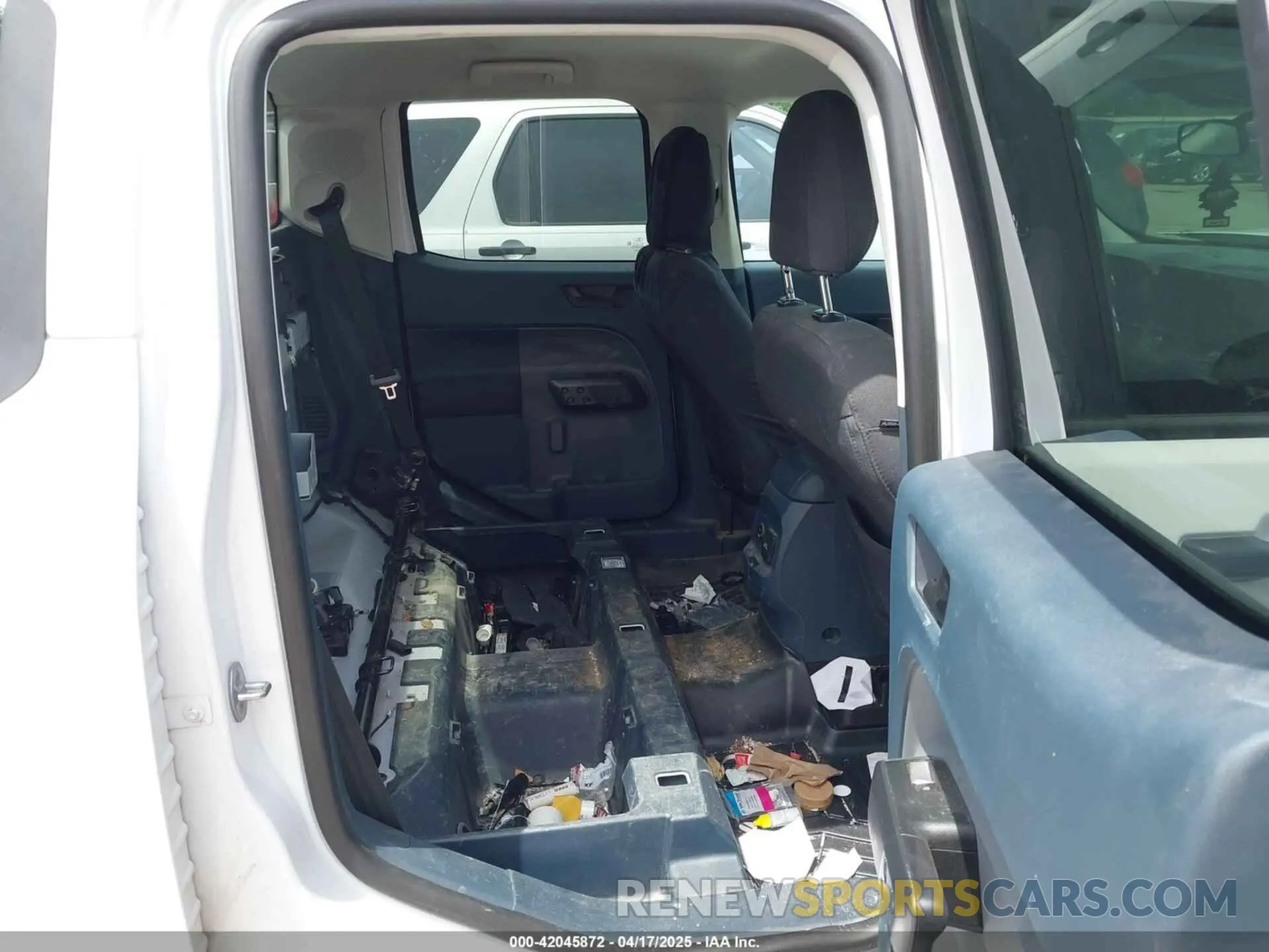 8 Photograph of a damaged car 3FTTW8E91NRB14212 FORD MAVERICK 2022