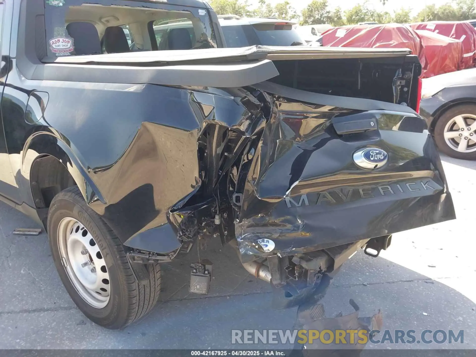6 Photograph of a damaged car 3FTTW8E93NRA85554 FORD MAVERICK 2022