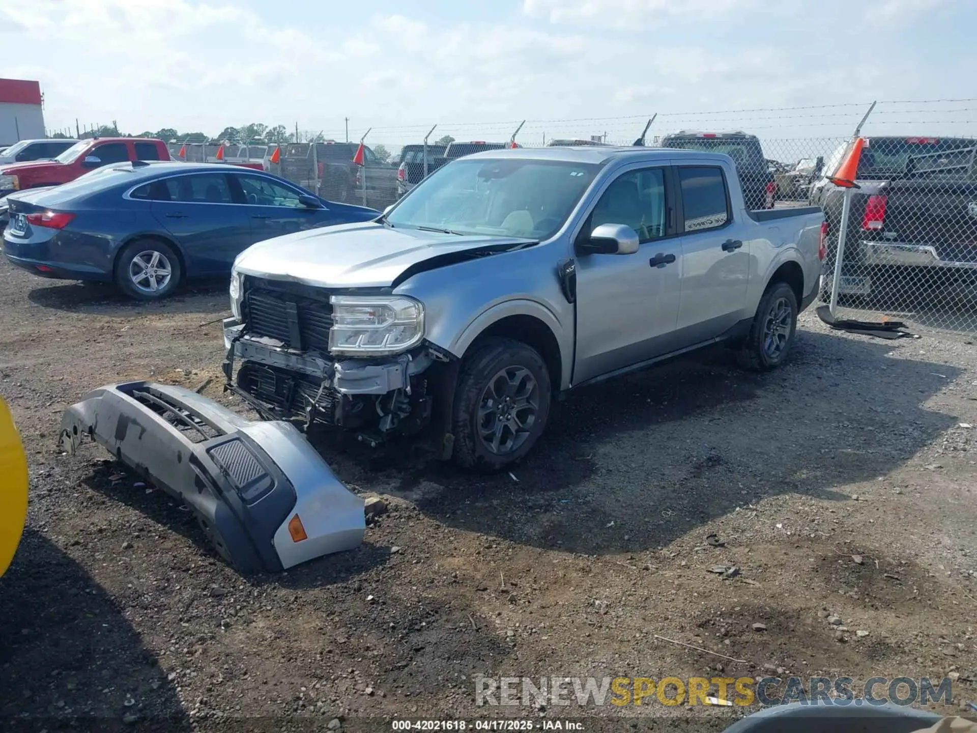 2 Photograph of a damaged car 3FTTW8E94NRA01600 FORD MAVERICK 2022