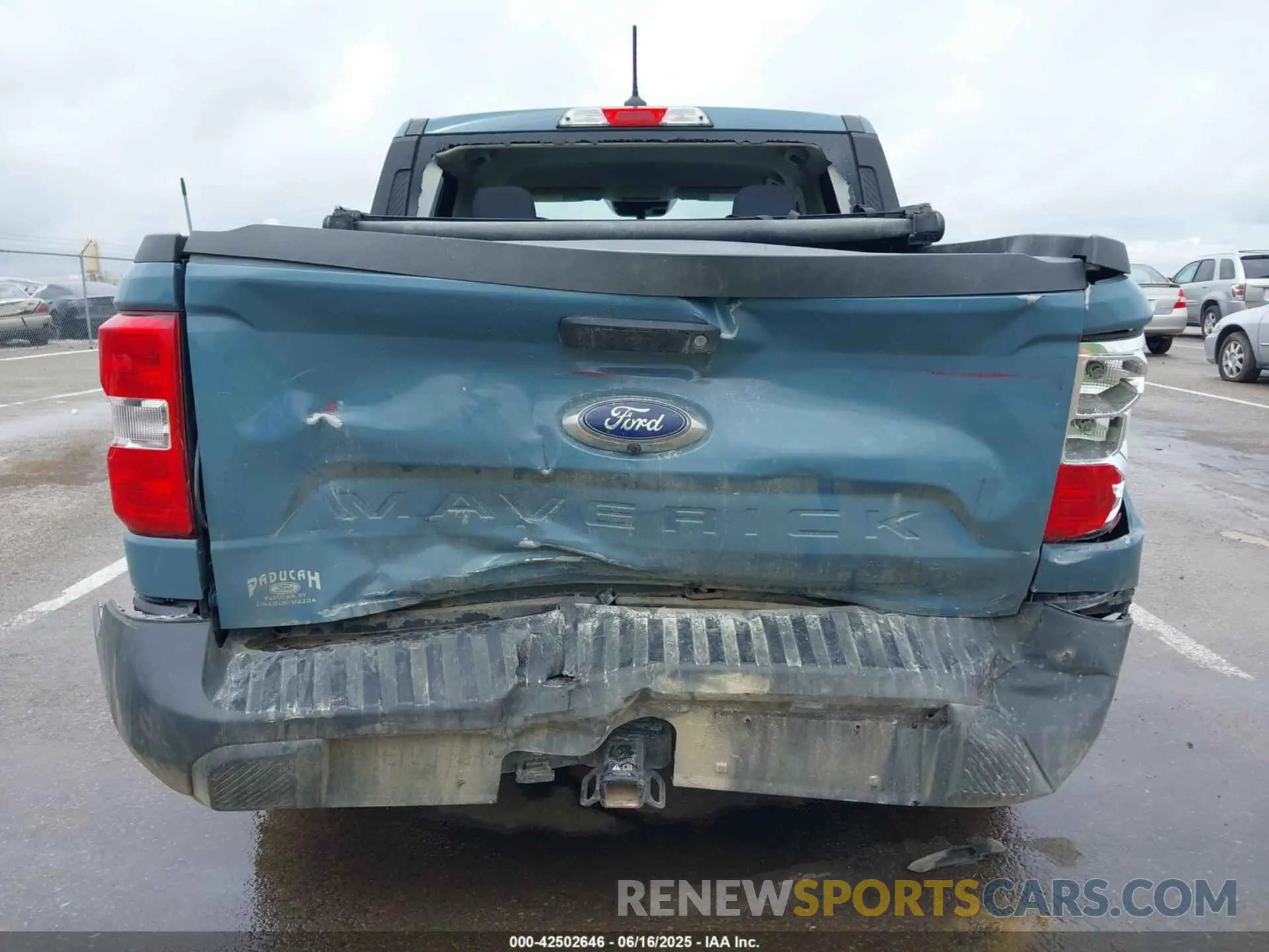 16 Photograph of a damaged car 3FTTW8E94NRA48366 FORD MAVERICK 2022