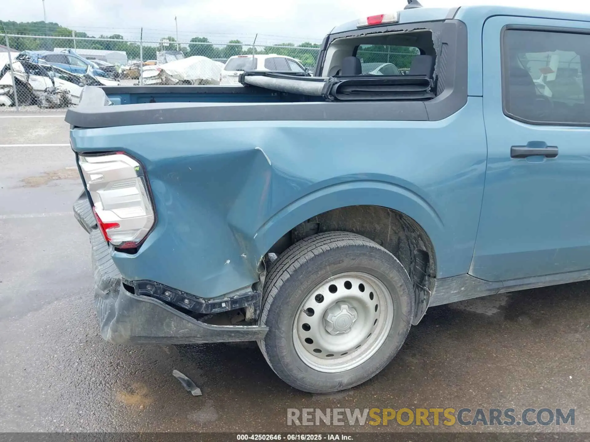 6 Photograph of a damaged car 3FTTW8E94NRA48366 FORD MAVERICK 2022