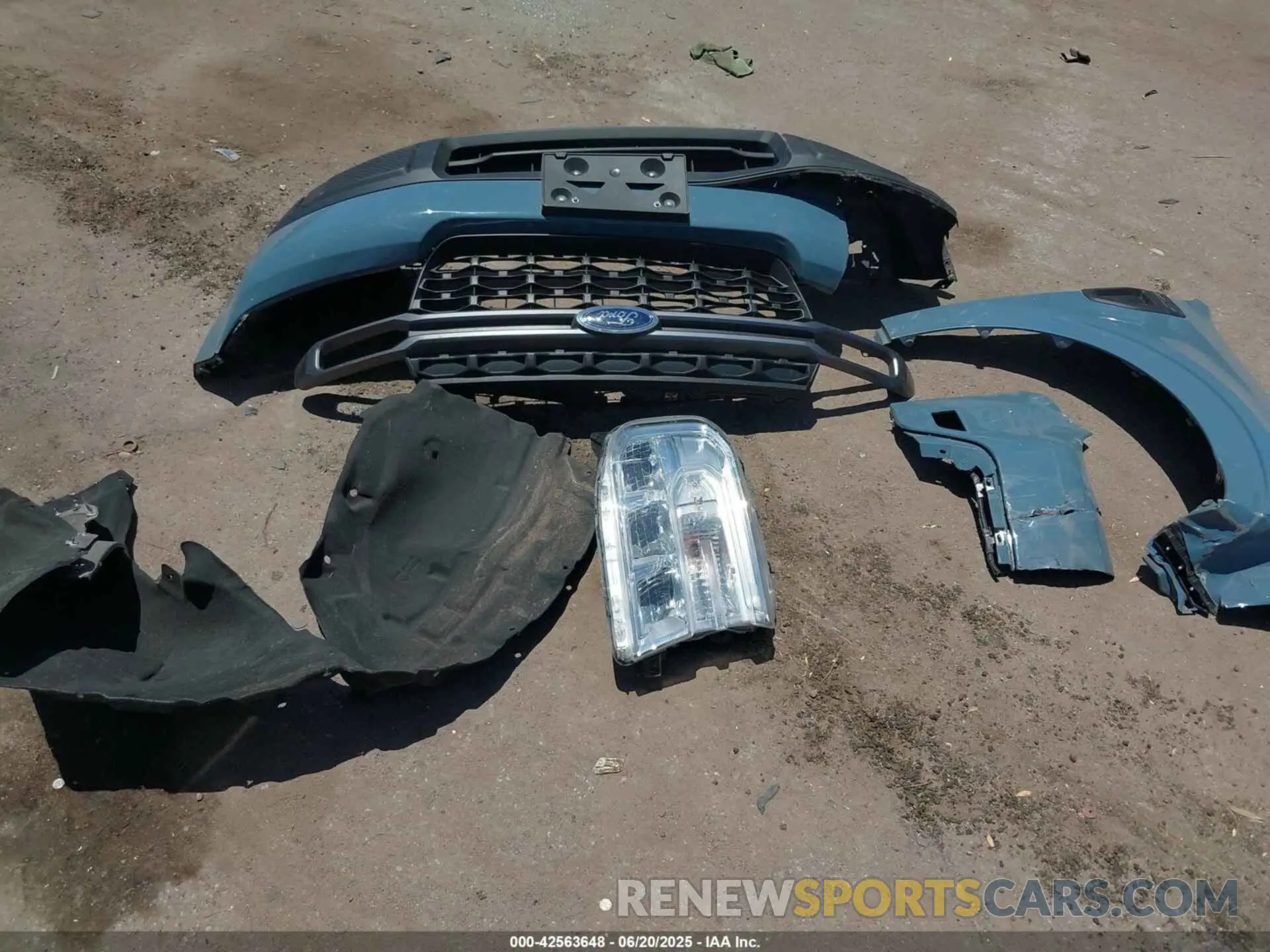 12 Photograph of a damaged car 3FTTW8E95NRA53270 FORD MAVERICK 2022