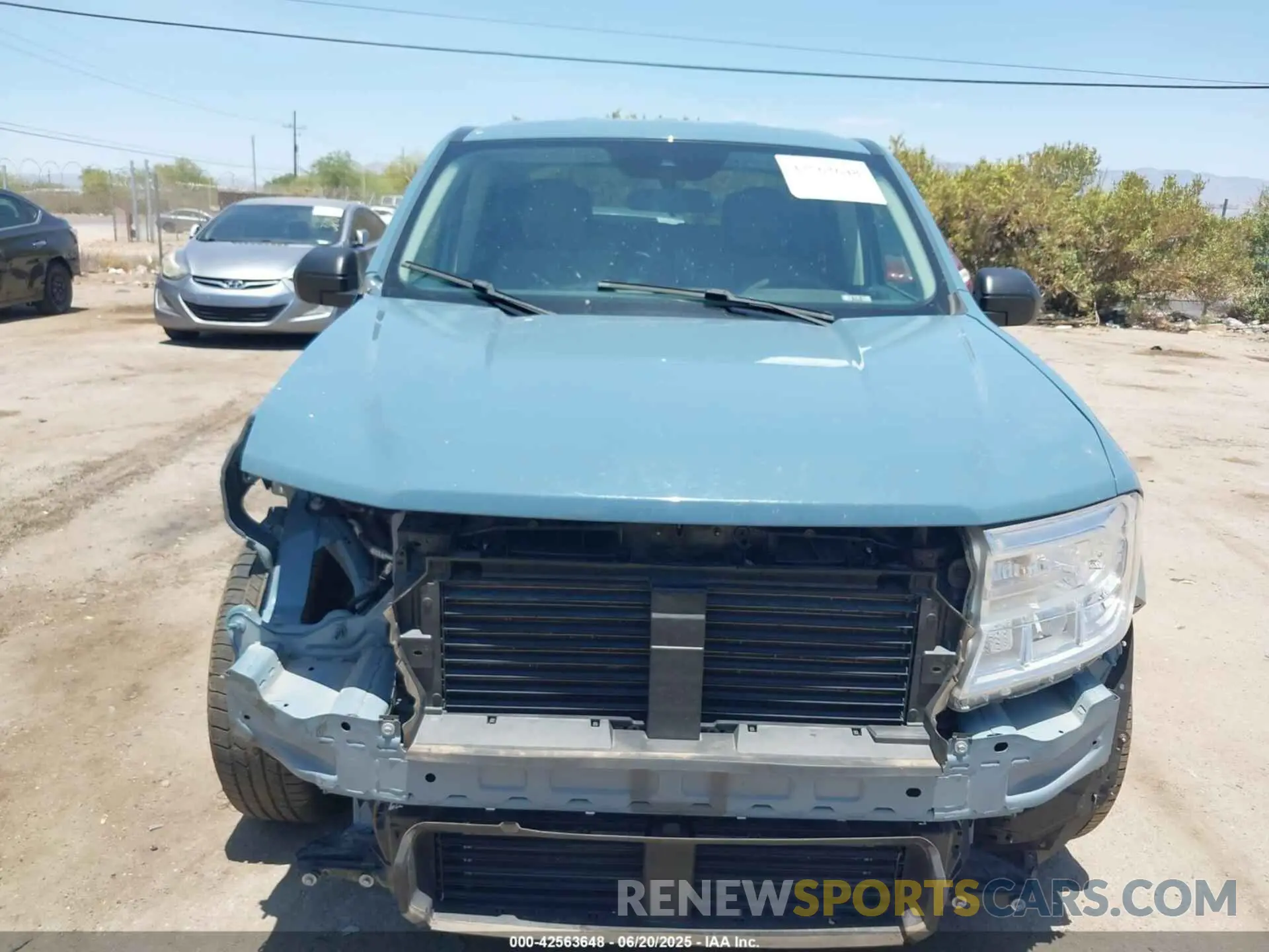 13 Photograph of a damaged car 3FTTW8E95NRA53270 FORD MAVERICK 2022