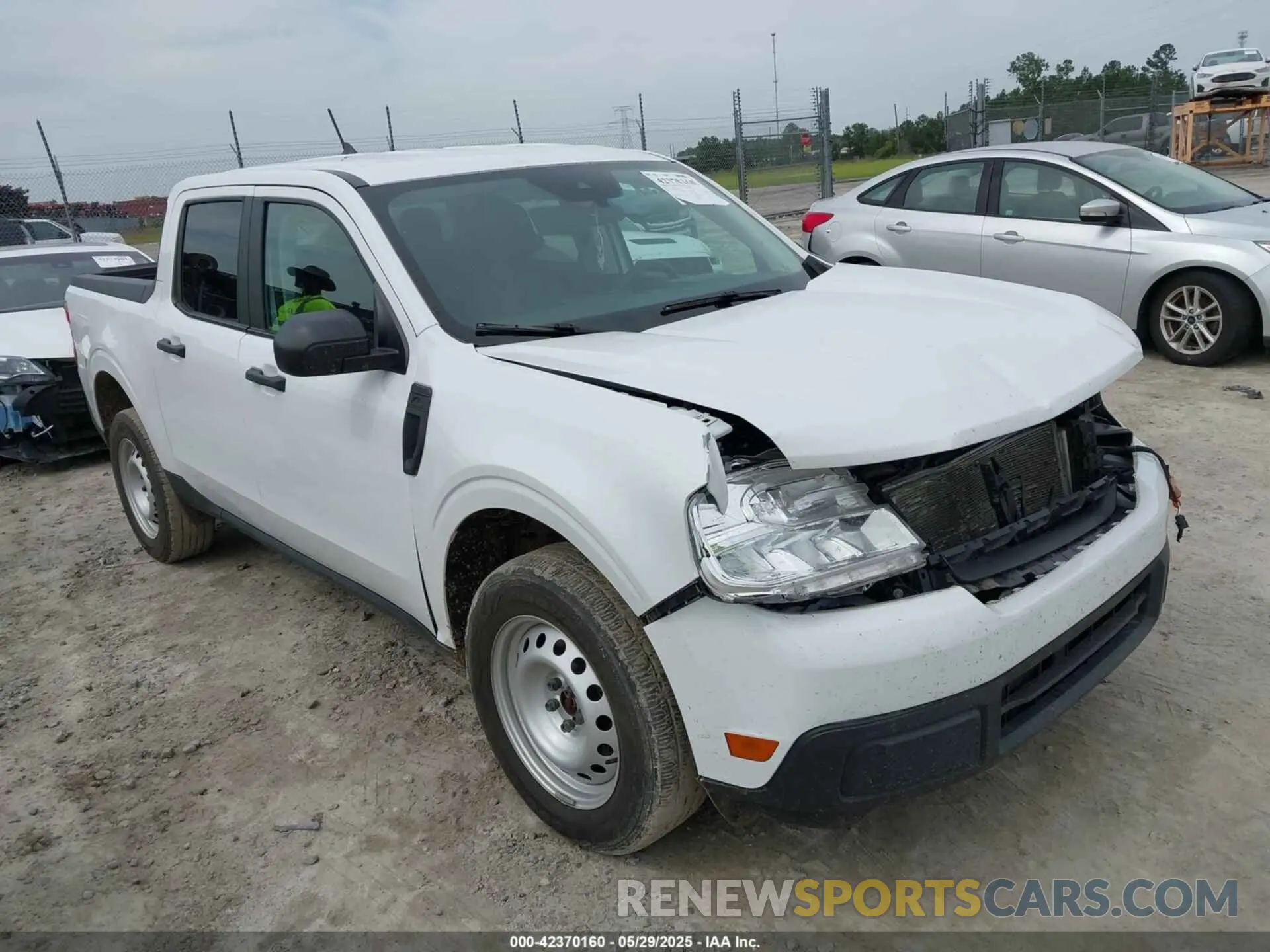 1 Photograph of a damaged car 3FTTW8E95NRA81618 FORD MAVERICK 2022