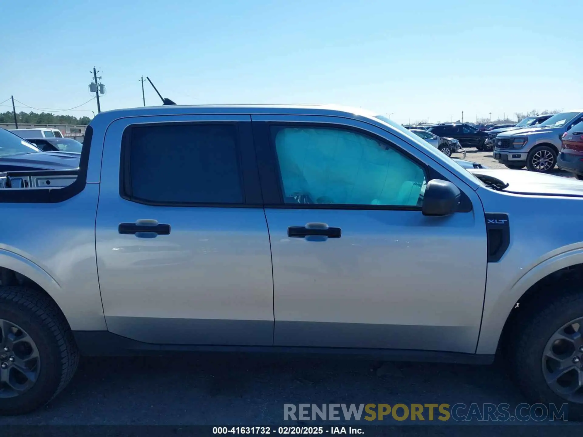14 Photograph of a damaged car 3FTTW8E97NRA59183 FORD MAVERICK 2022