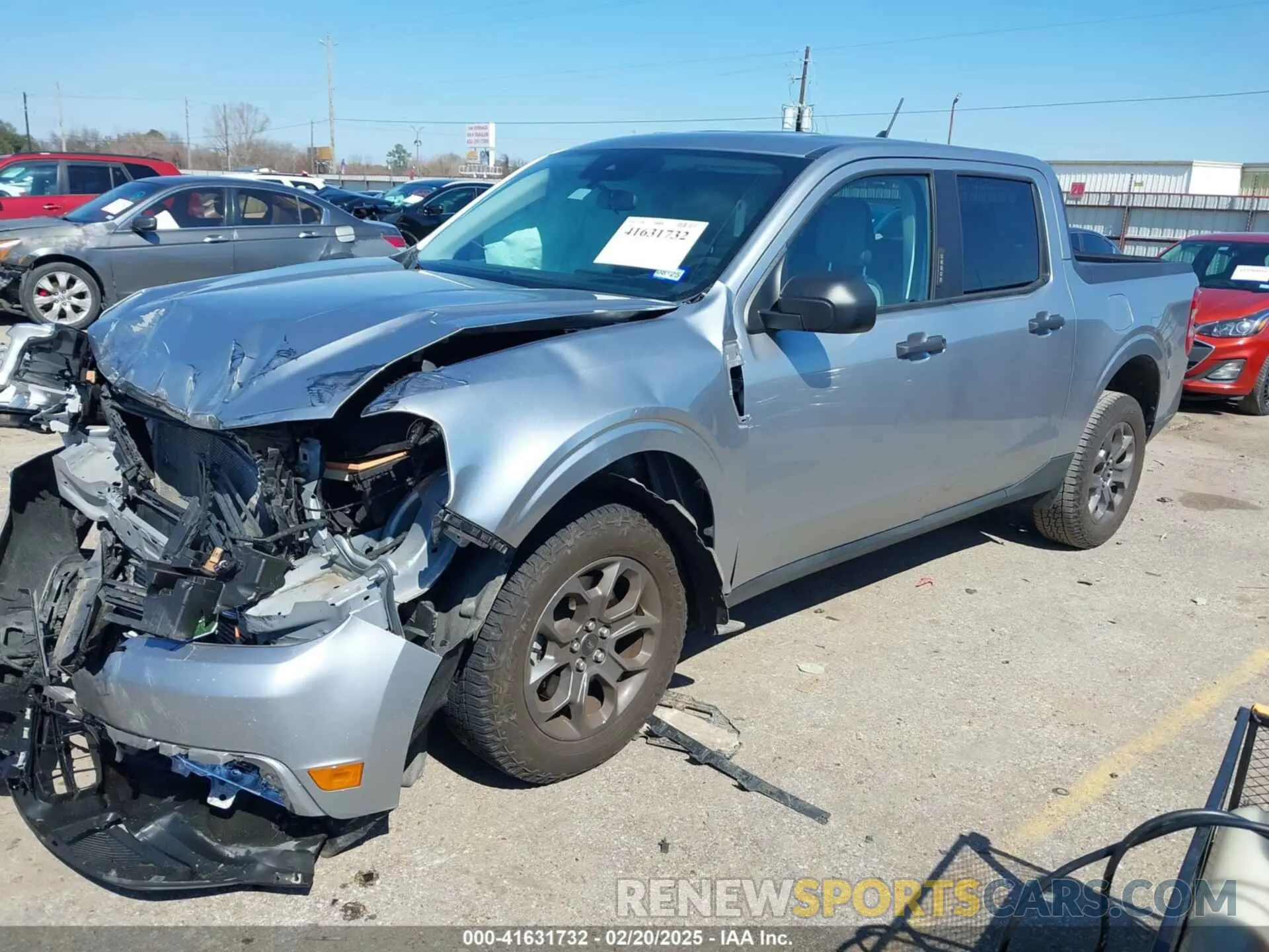 2 Photograph of a damaged car 3FTTW8E97NRA59183 FORD MAVERICK 2022