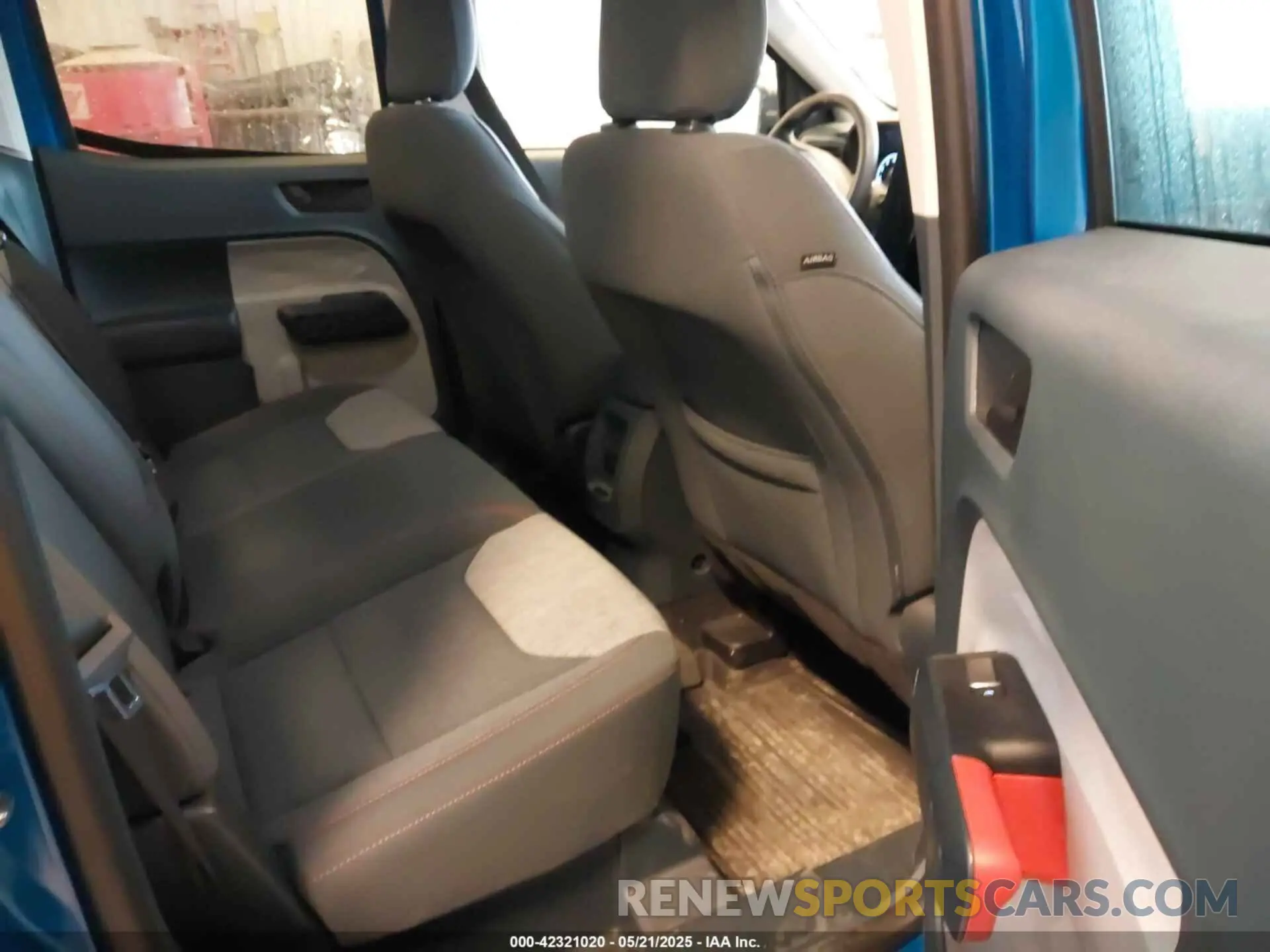 8 Photograph of a damaged car 3FTTW8E98NRA83038 FORD MAVERICK 2022