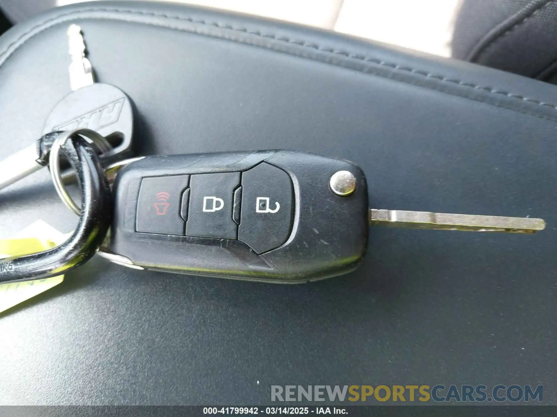 11 Photograph of a damaged car 3FTTW8E9XNRB02091 FORD MAVERICK 2022
