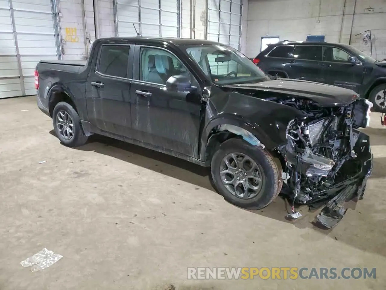 4 Photograph of a damaged car 3FTTW8F90NRB07590 FORD MAVERICK 2022