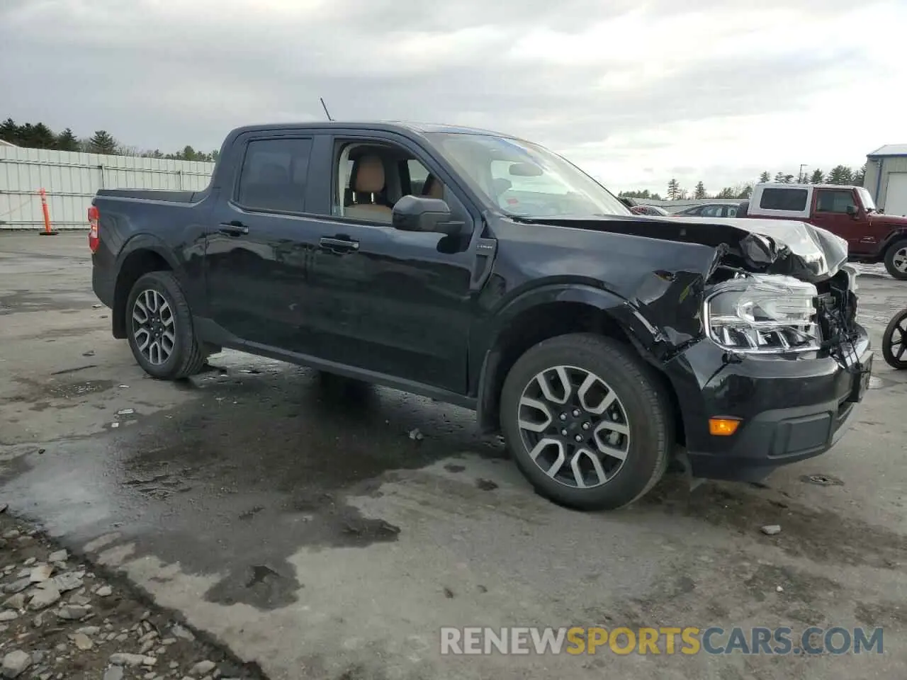 4 Photograph of a damaged car 3FTTW8F90NRB10571 FORD MAVERICK 2022