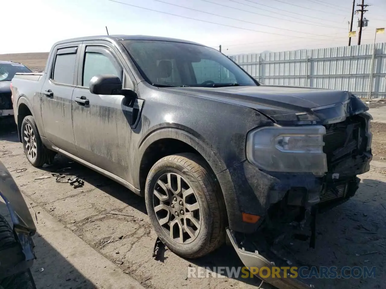 4 Photograph of a damaged car 3FTTW8F91NRA24735 FORD MAVERICK 2022
