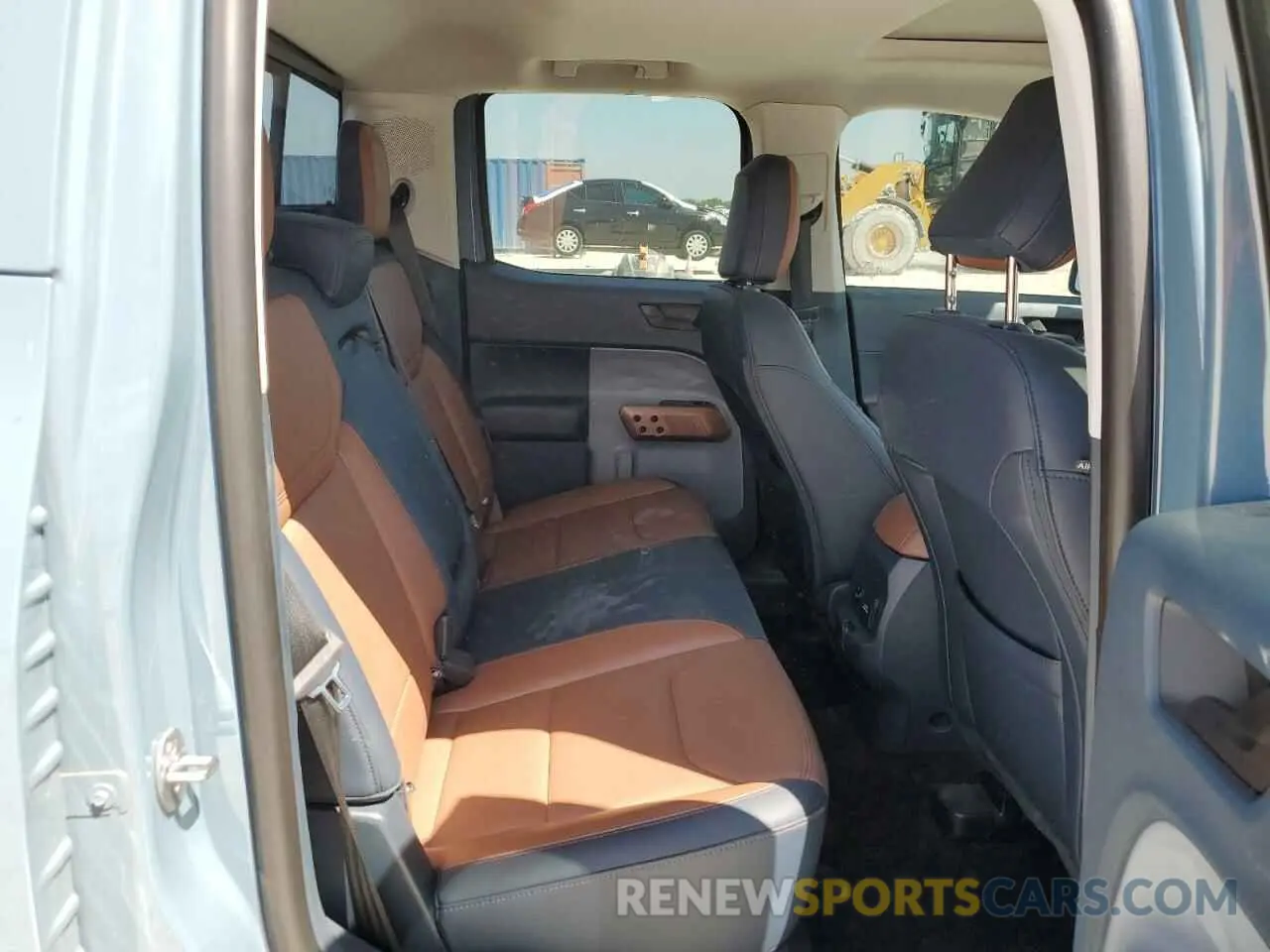 10 Photograph of a damaged car 3FTTW8F91NRA81520 FORD MAVERICK 2022
