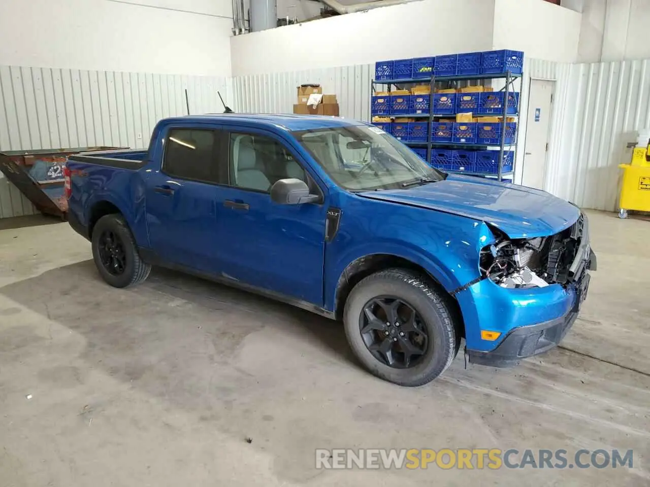 4 Photograph of a damaged car 3FTTW8F91NRB01619 FORD MAVERICK 2022