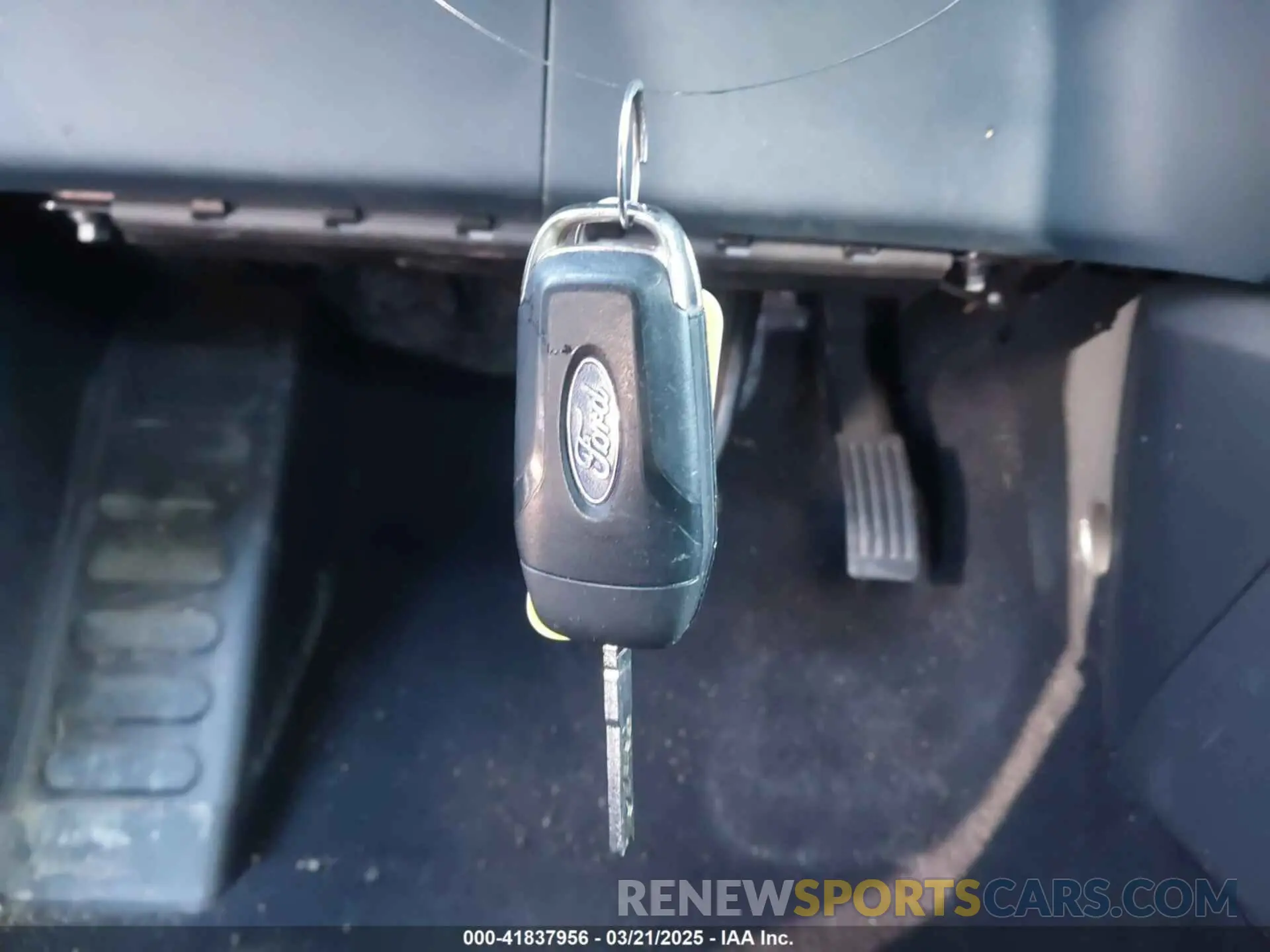 11 Photograph of a damaged car 3FTTW8F92NRA44461 FORD MAVERICK 2022