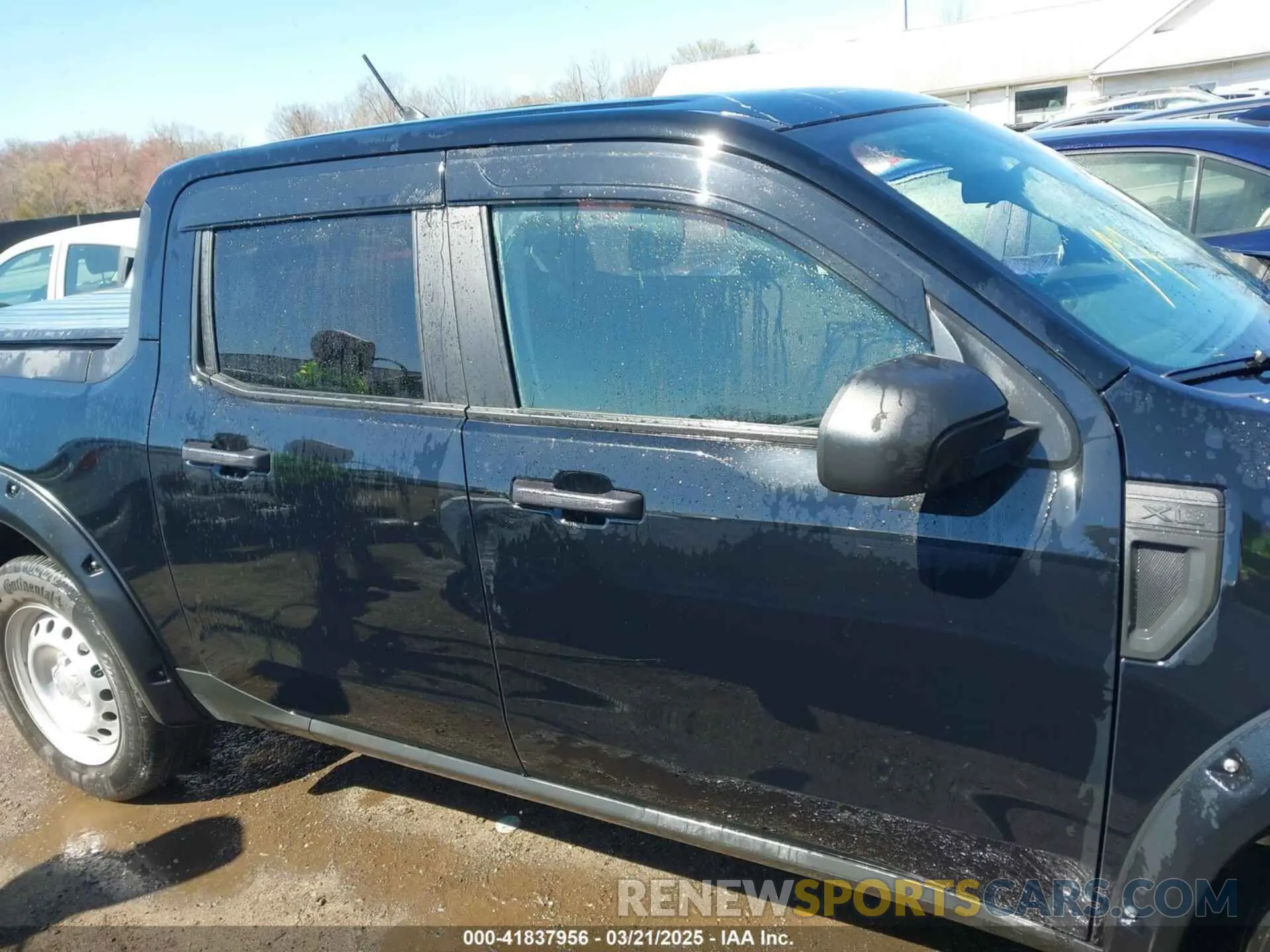 13 Photograph of a damaged car 3FTTW8F92NRA44461 FORD MAVERICK 2022