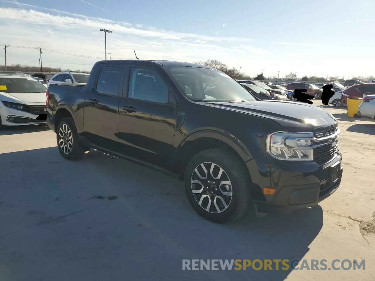 4 Photograph of a damaged car 3FTTW8F92NRB15013 FORD MAVERICK 2022