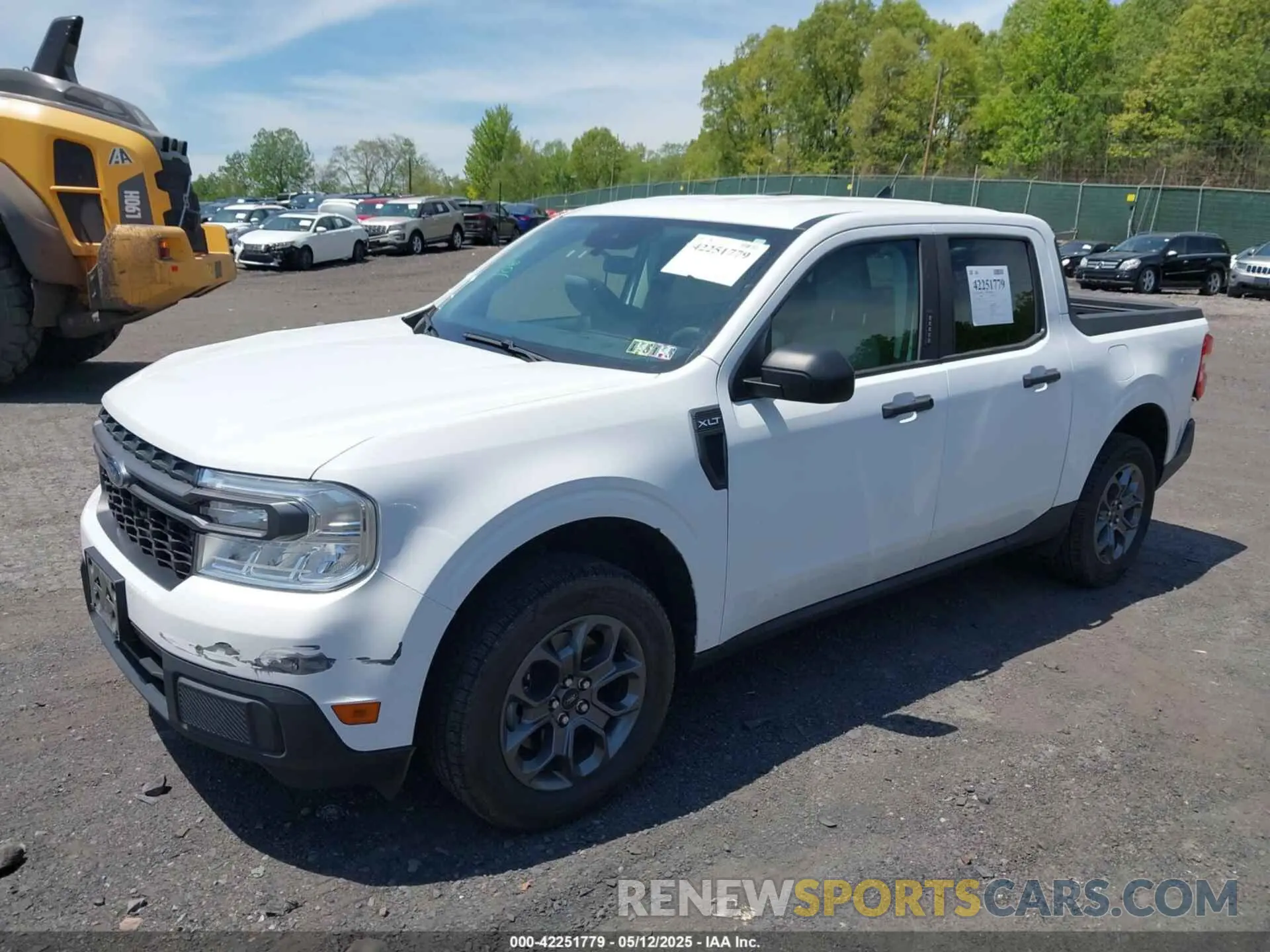 2 Photograph of a damaged car 3FTTW8F93NRA14627 FORD MAVERICK 2022