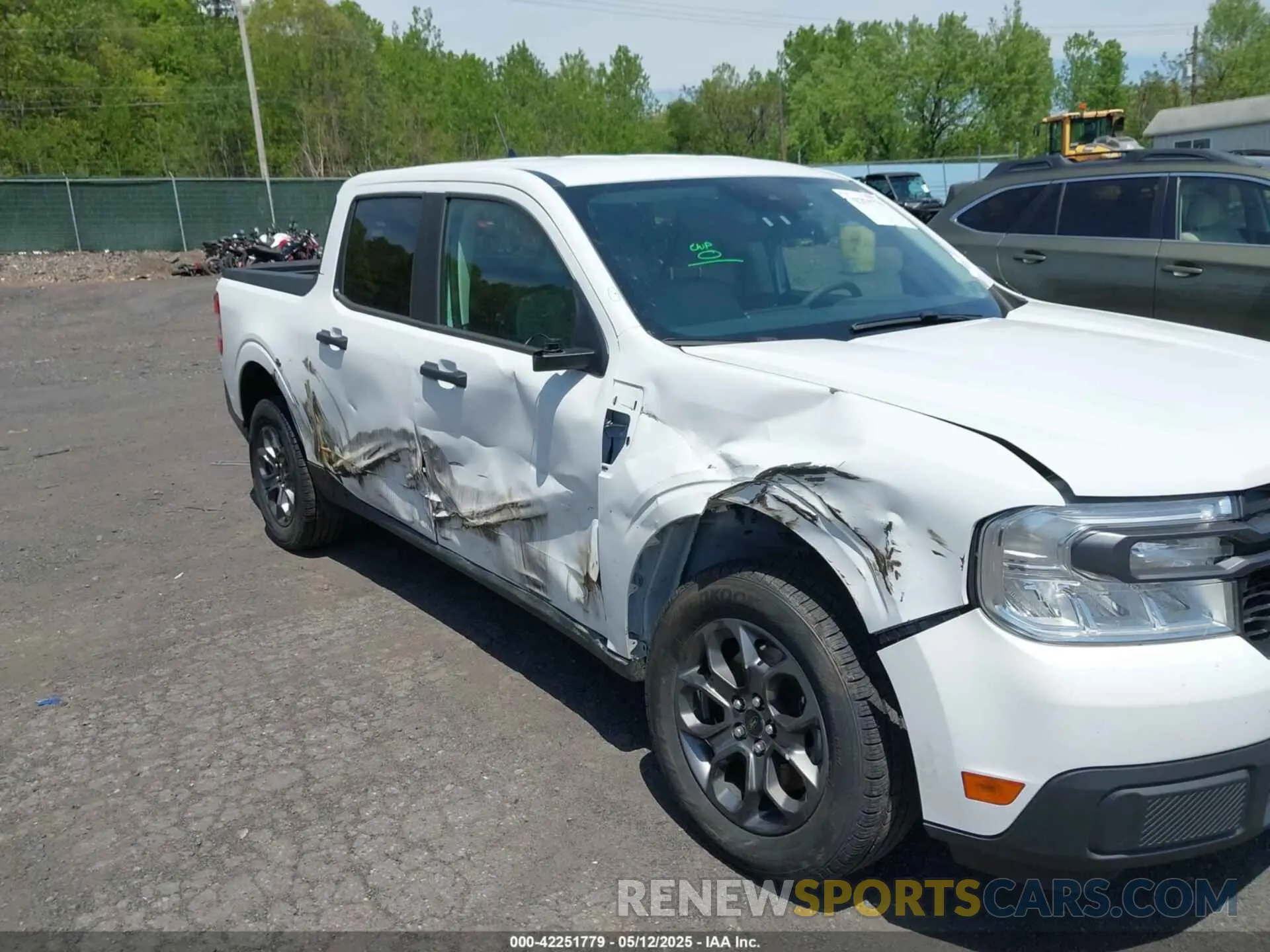 6 Photograph of a damaged car 3FTTW8F93NRA14627 FORD MAVERICK 2022