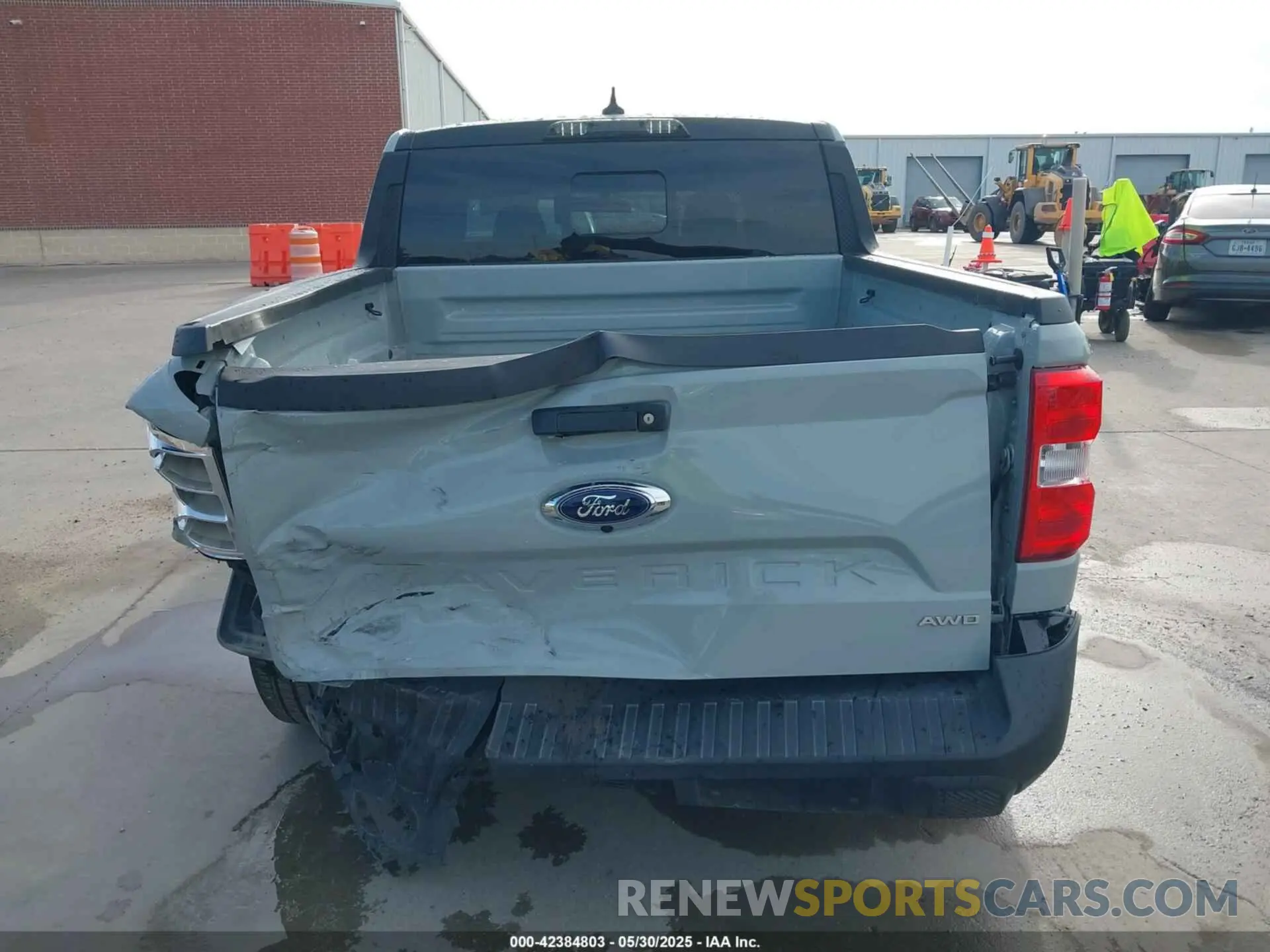 16 Photograph of a damaged car 3FTTW8F94NRA24535 FORD MAVERICK 2022